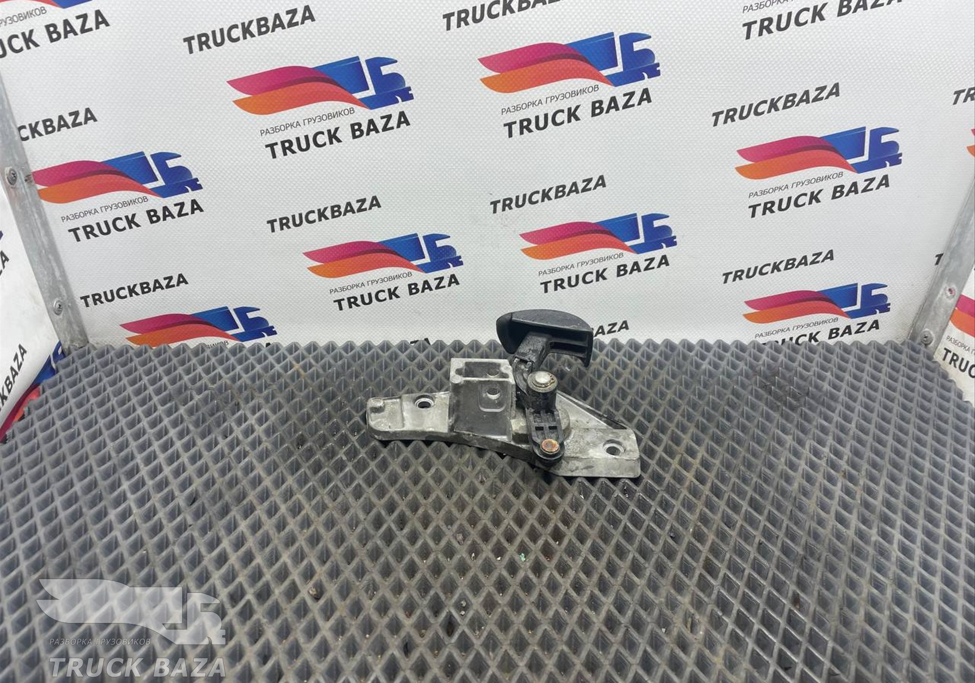 1679366 Ручка двери внутренняя правая для Daf XF106 (с 2013 по 2023)