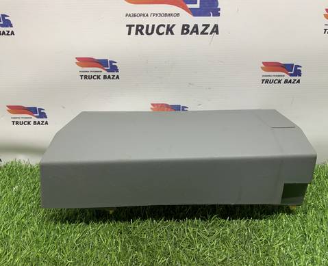 82365301 Заглушка салона левая для Renault T (с 2013)