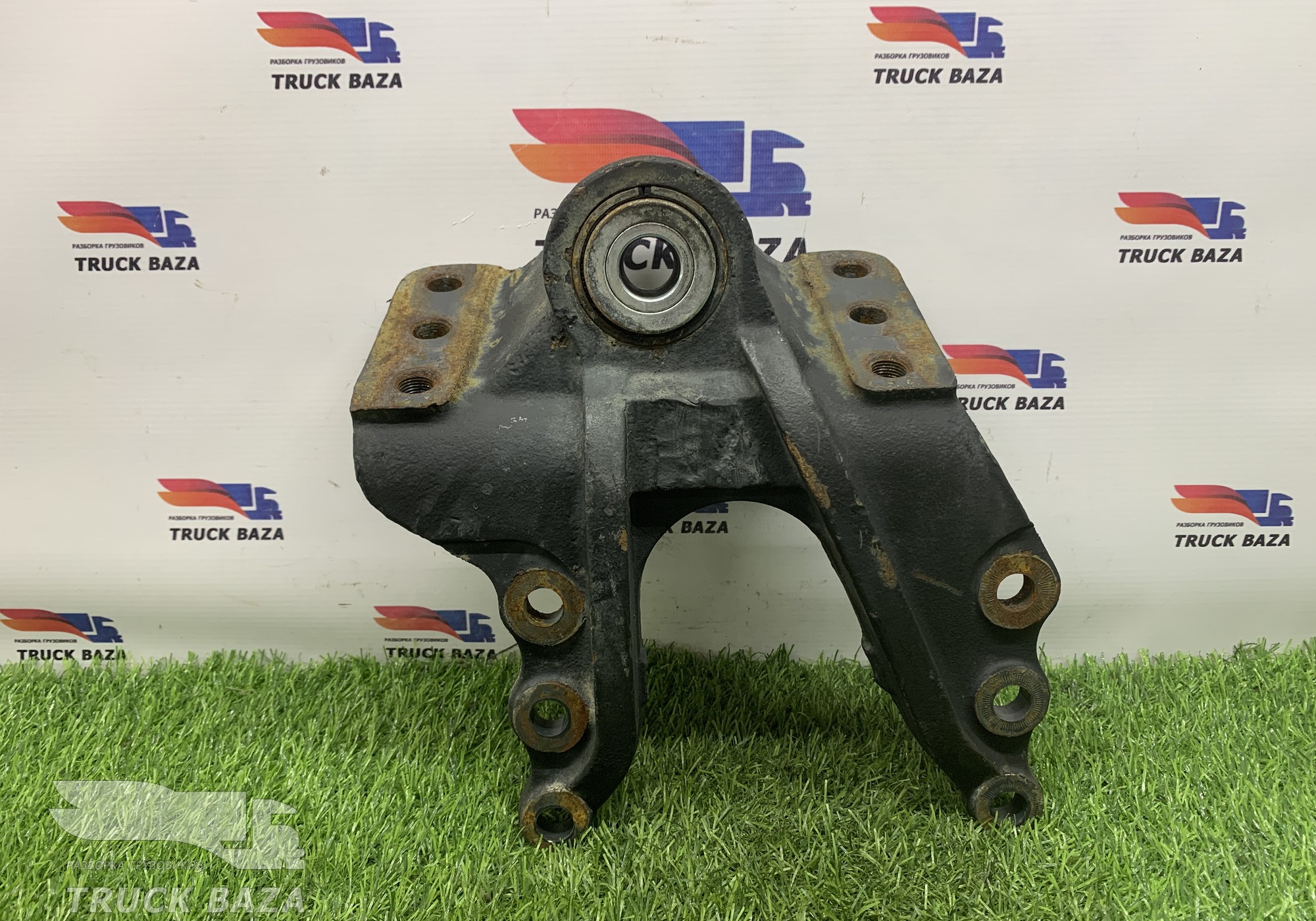 54901290244620 Кронштейн передней рессоры правый для КАМАЗ 54901