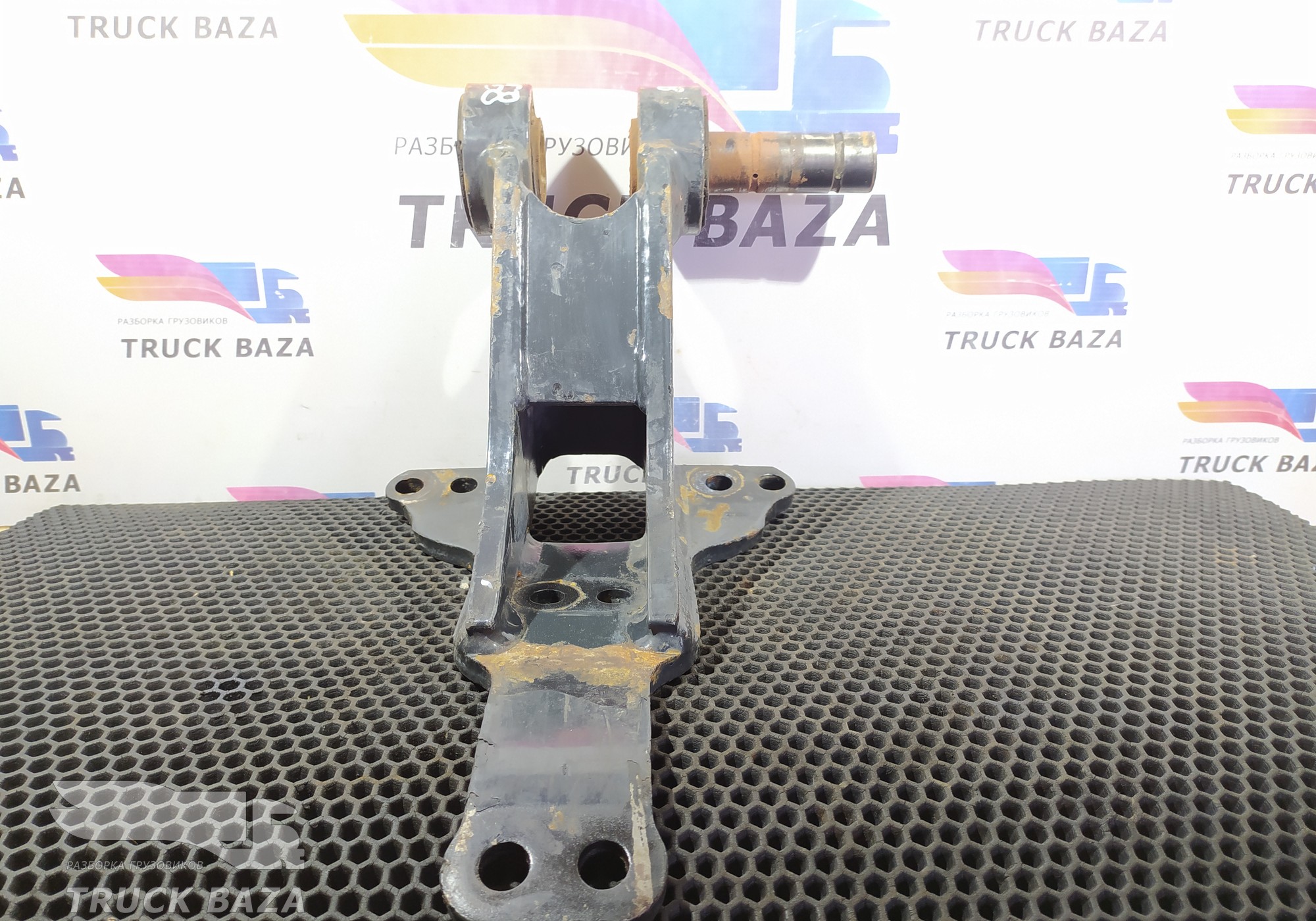 504176391 Кронштейн торсиона кабины для Iveco Eurotrakker