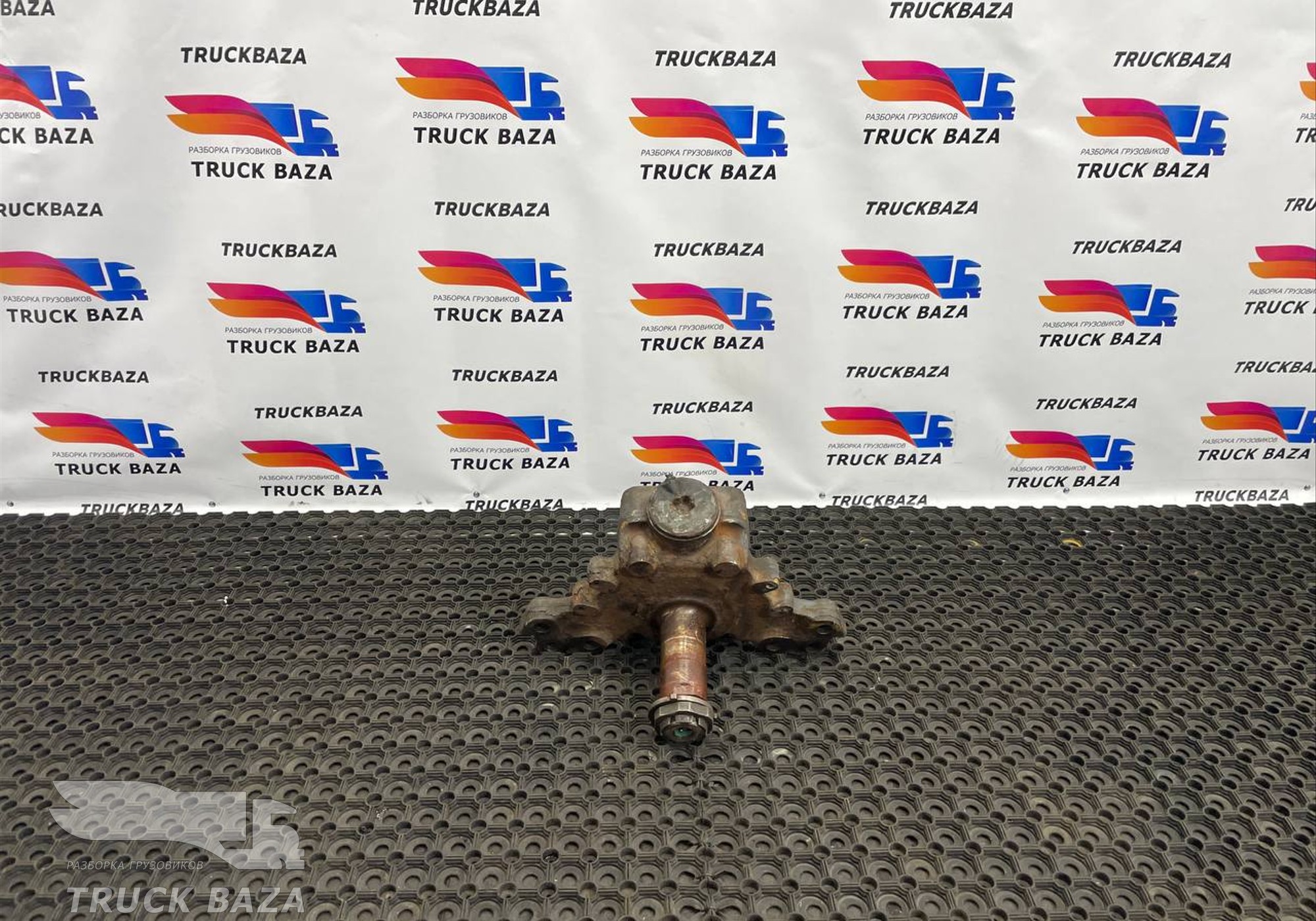 1026768 Кулак поворотный правый для Renault Premium II (с 2005 по 2013)