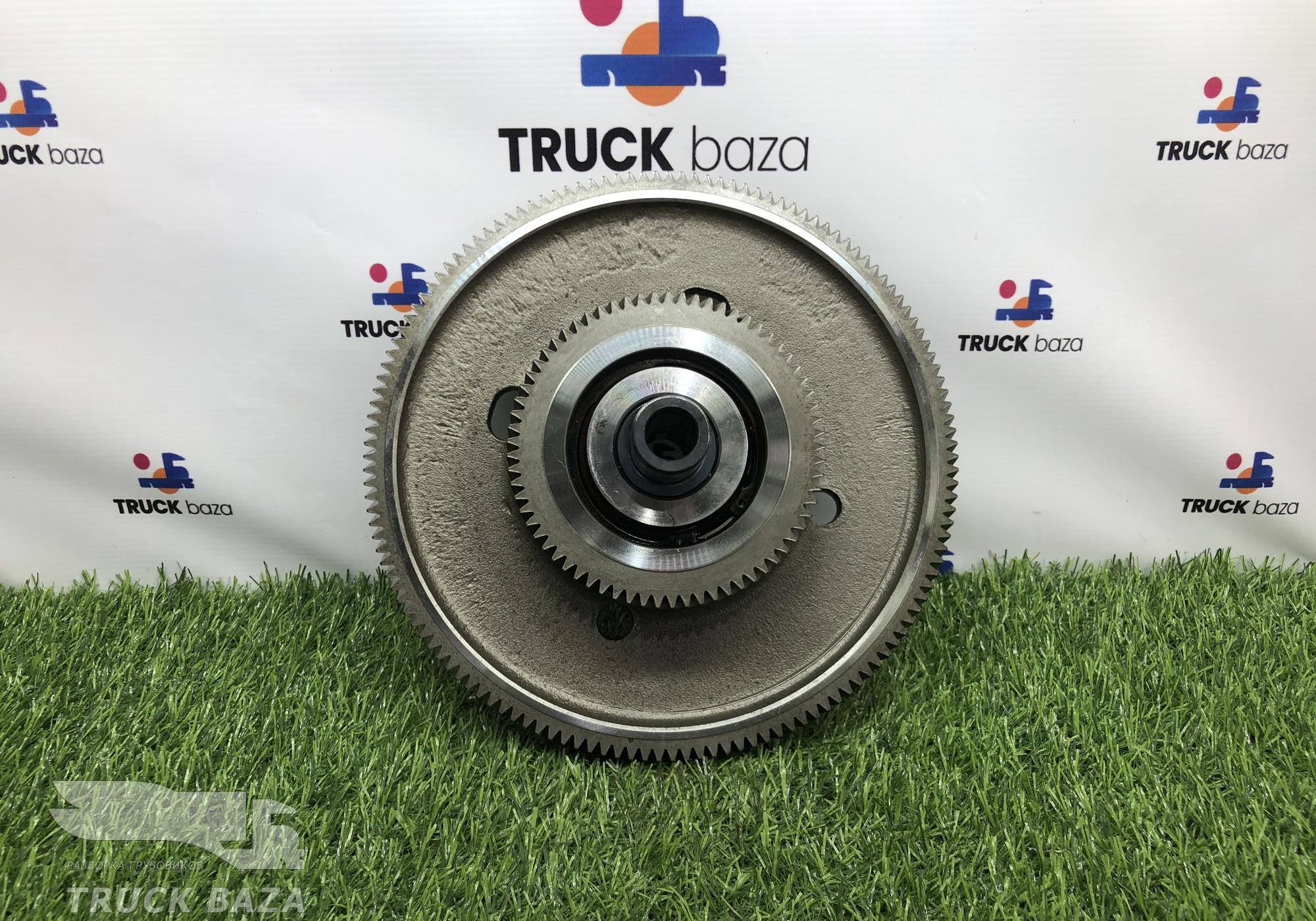 1398294 Шестерня ГРМ промежуточная для Scania 4-series