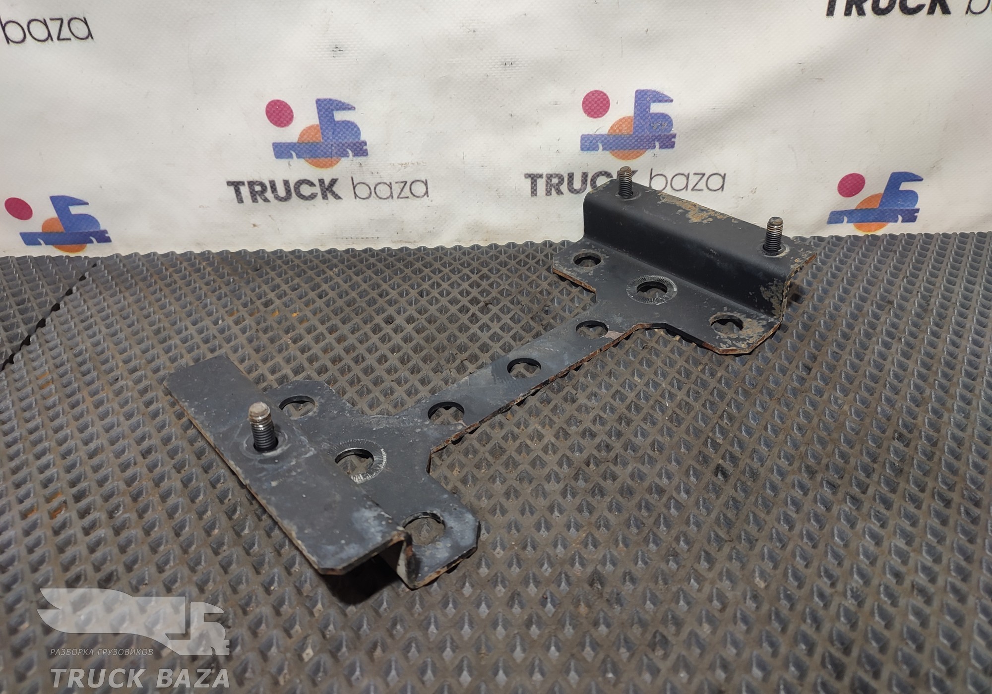 Кронштейн блока управления для КАМАЗ 5490