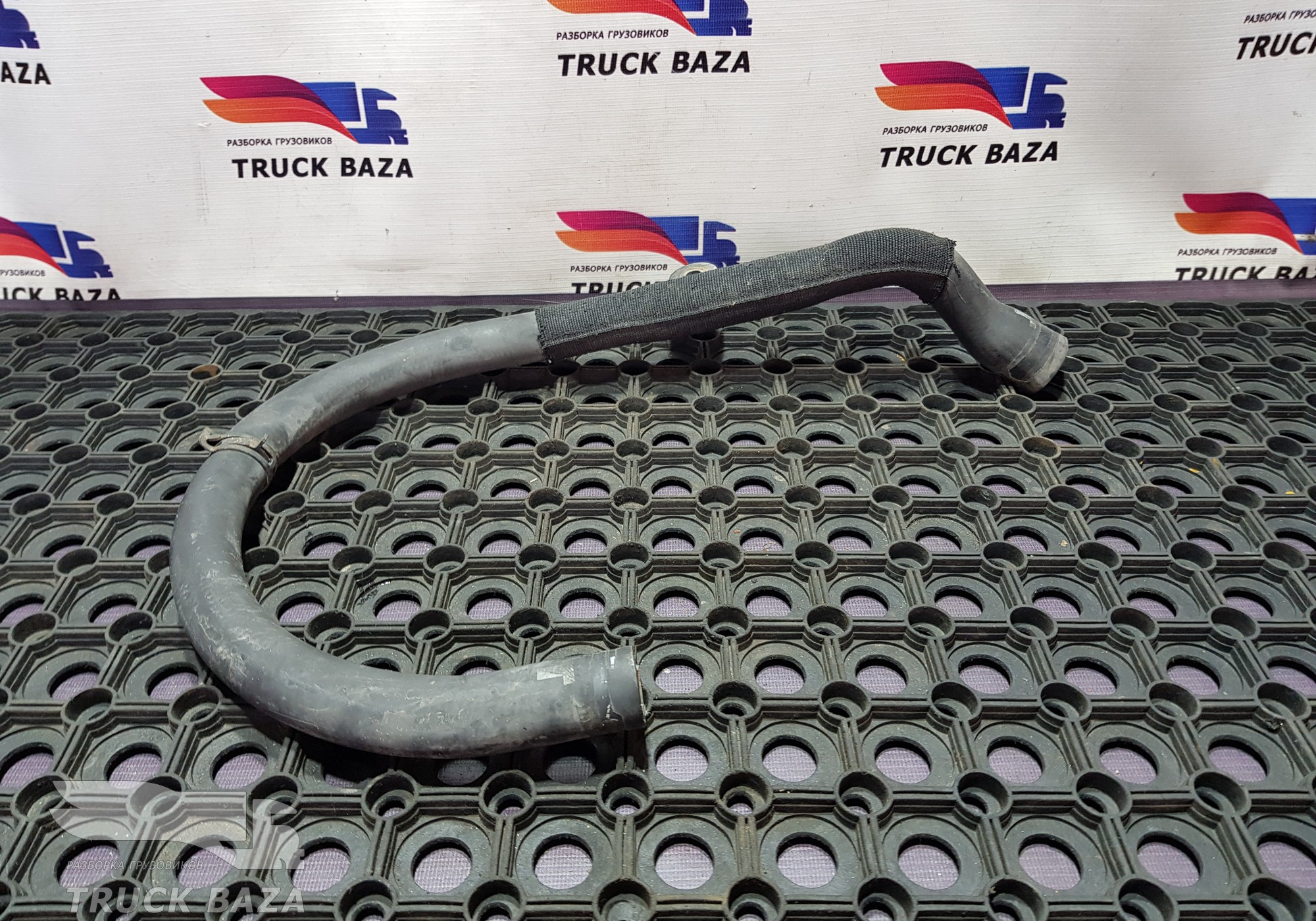1689073 Патрубок отопителя для Daf