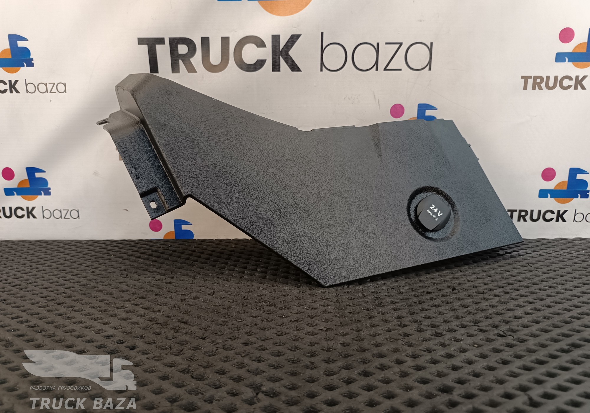 9606801680 Накладка торпедо для Mercedes-Benz Actros New Actros MP4 (с 2011)