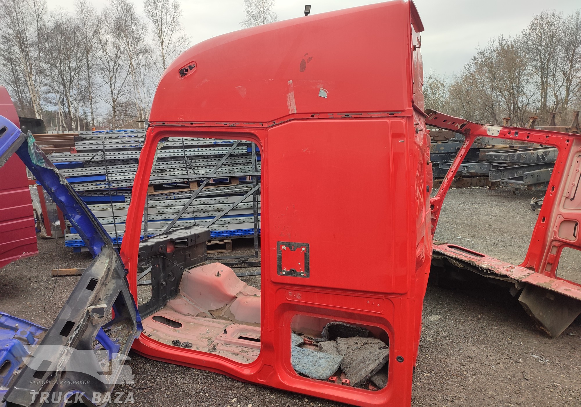 Боковина кабины левая для Renault T (с 2013)