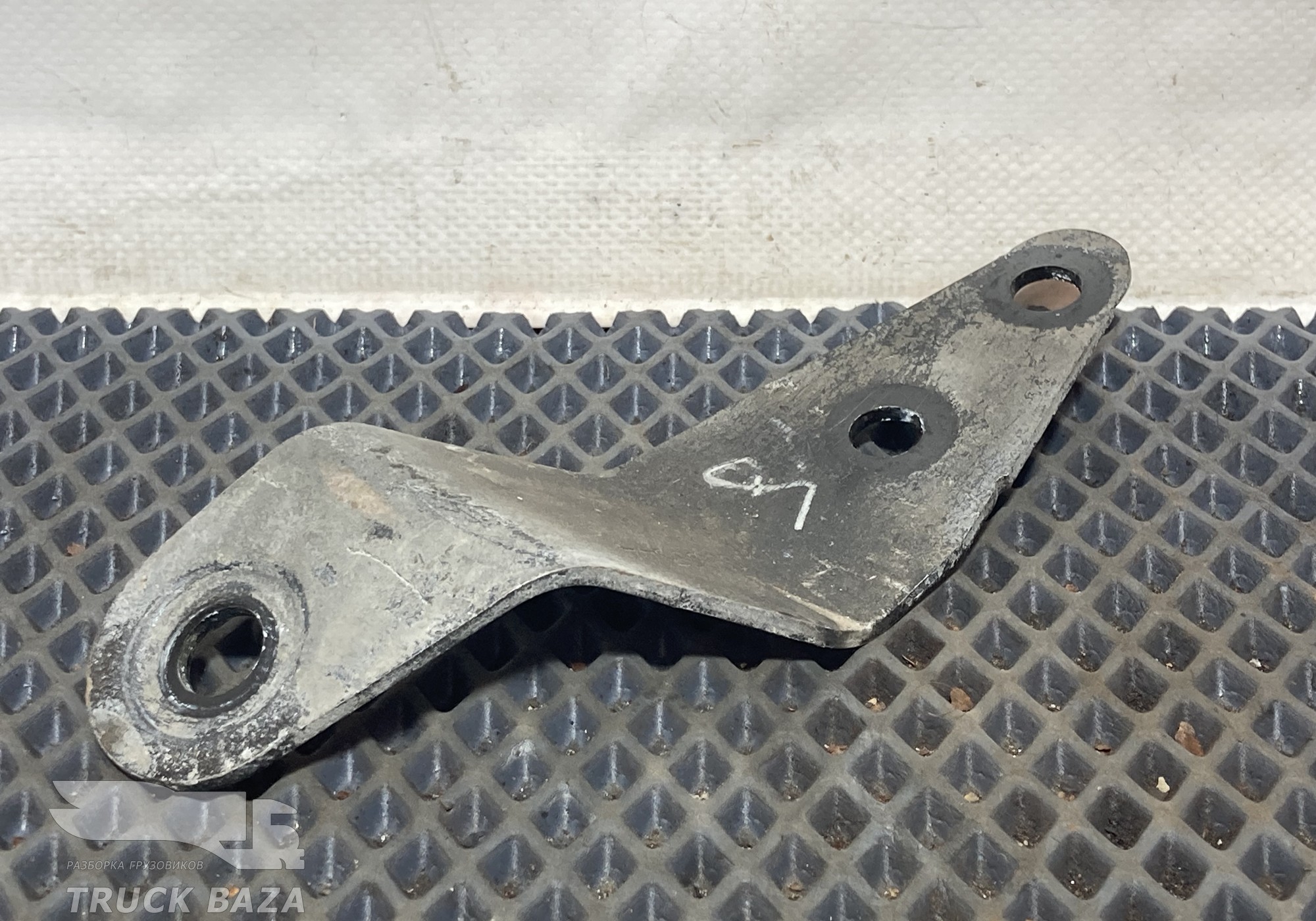 1938544 Кронштейн кулисы КПП для Scania 5-series G (с 2004 по 2016)