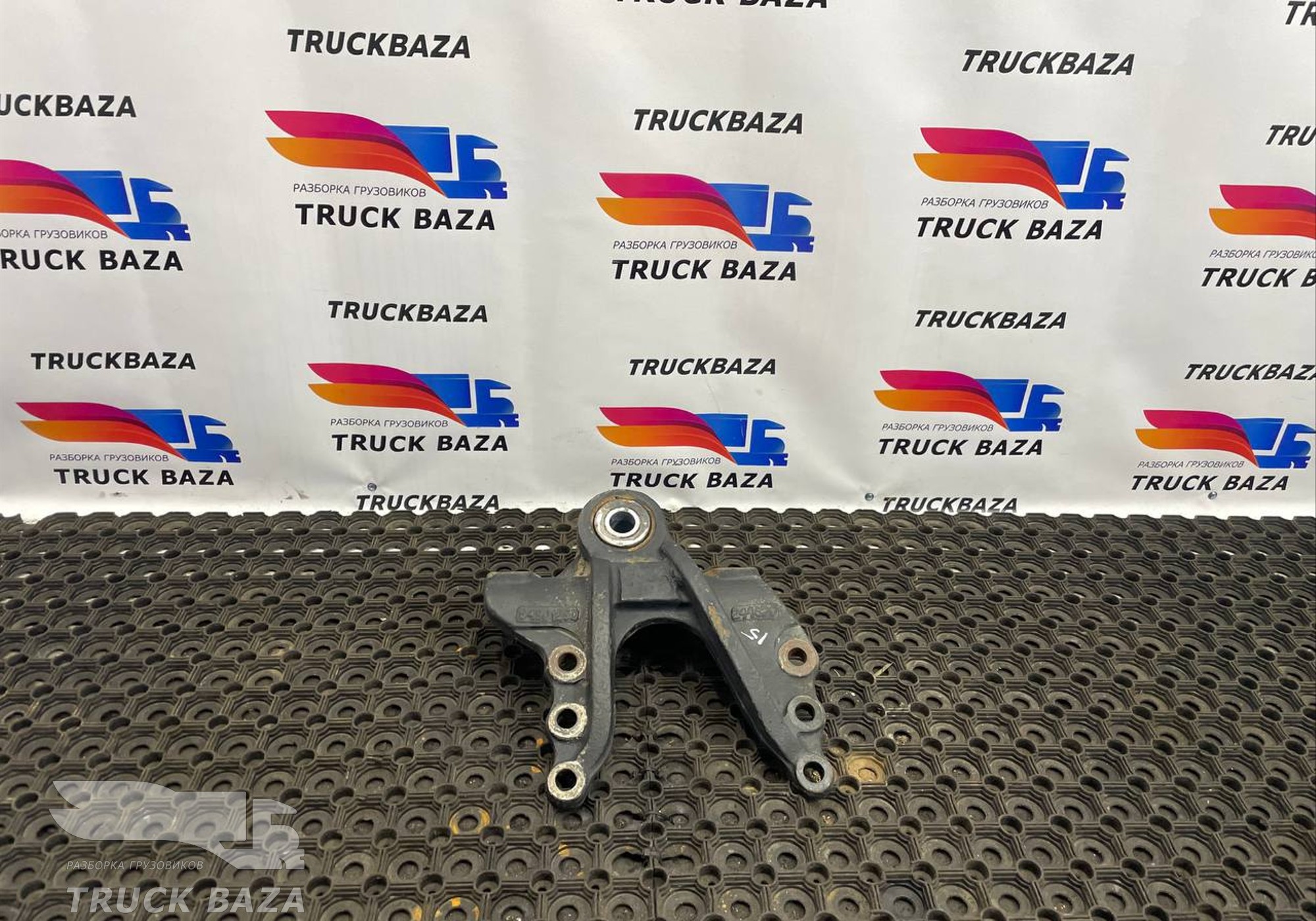 54901290244720 Кронштейн передней рессоры левый для КАМАЗ 54901