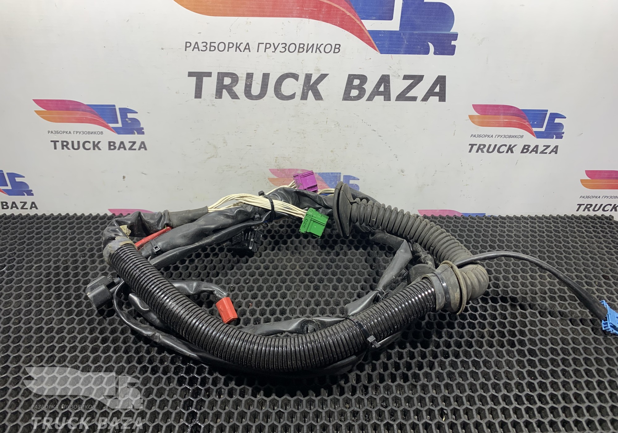 1781252 Проводка двери правой для Scania 5-series R (с 2004 по 2016)
