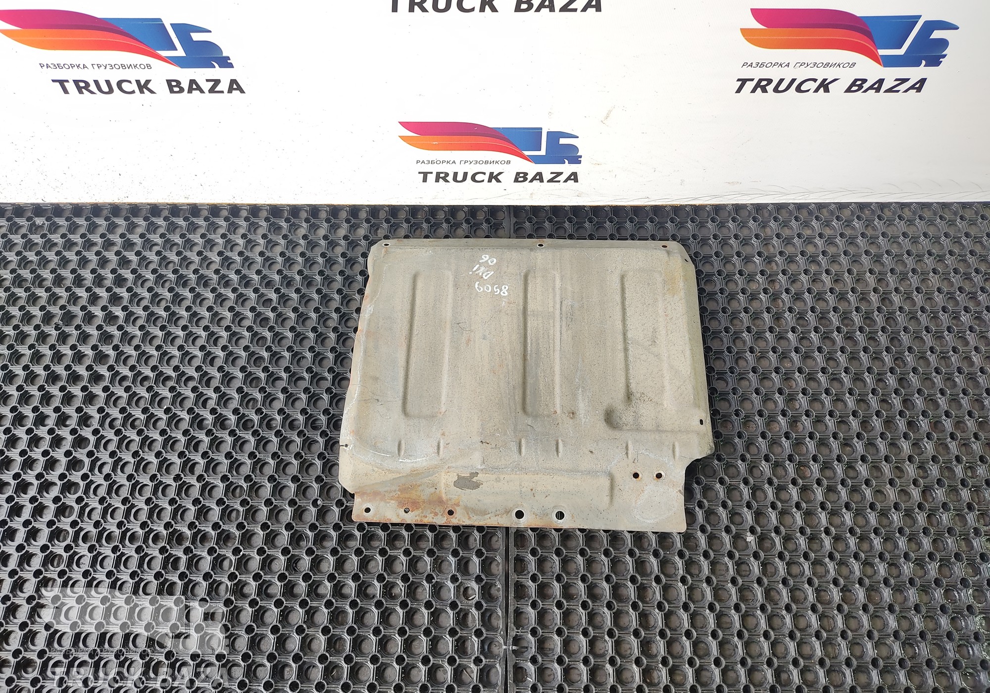 7421133243 Экран тепловой для Volvo FM II (с 2002)