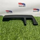 82573246 Ручка держатель жабо левая для Renault T (с 2013)