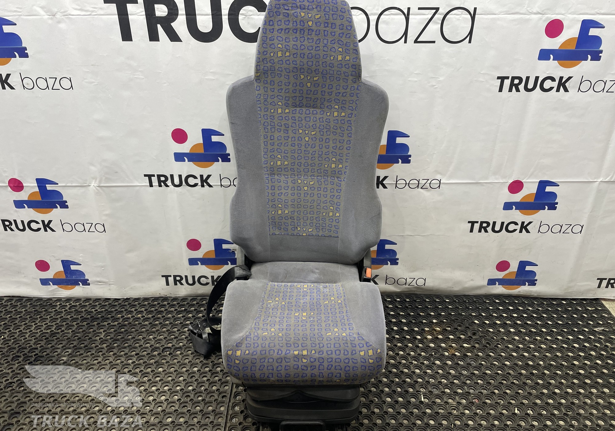 81623016946 Сиденье переднее правое пассажирское для Man TGL