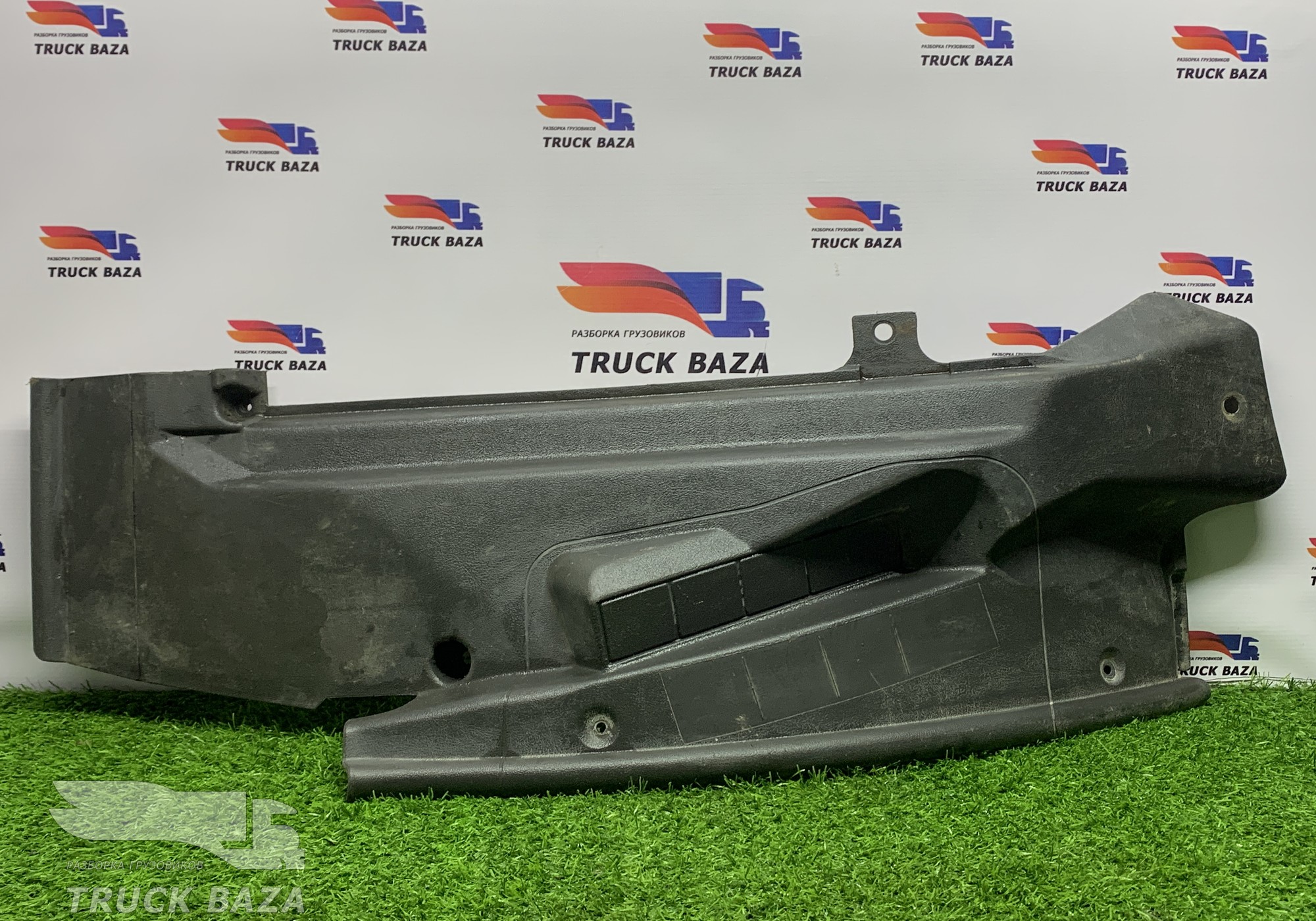 A9736841718 Накладка порога правая