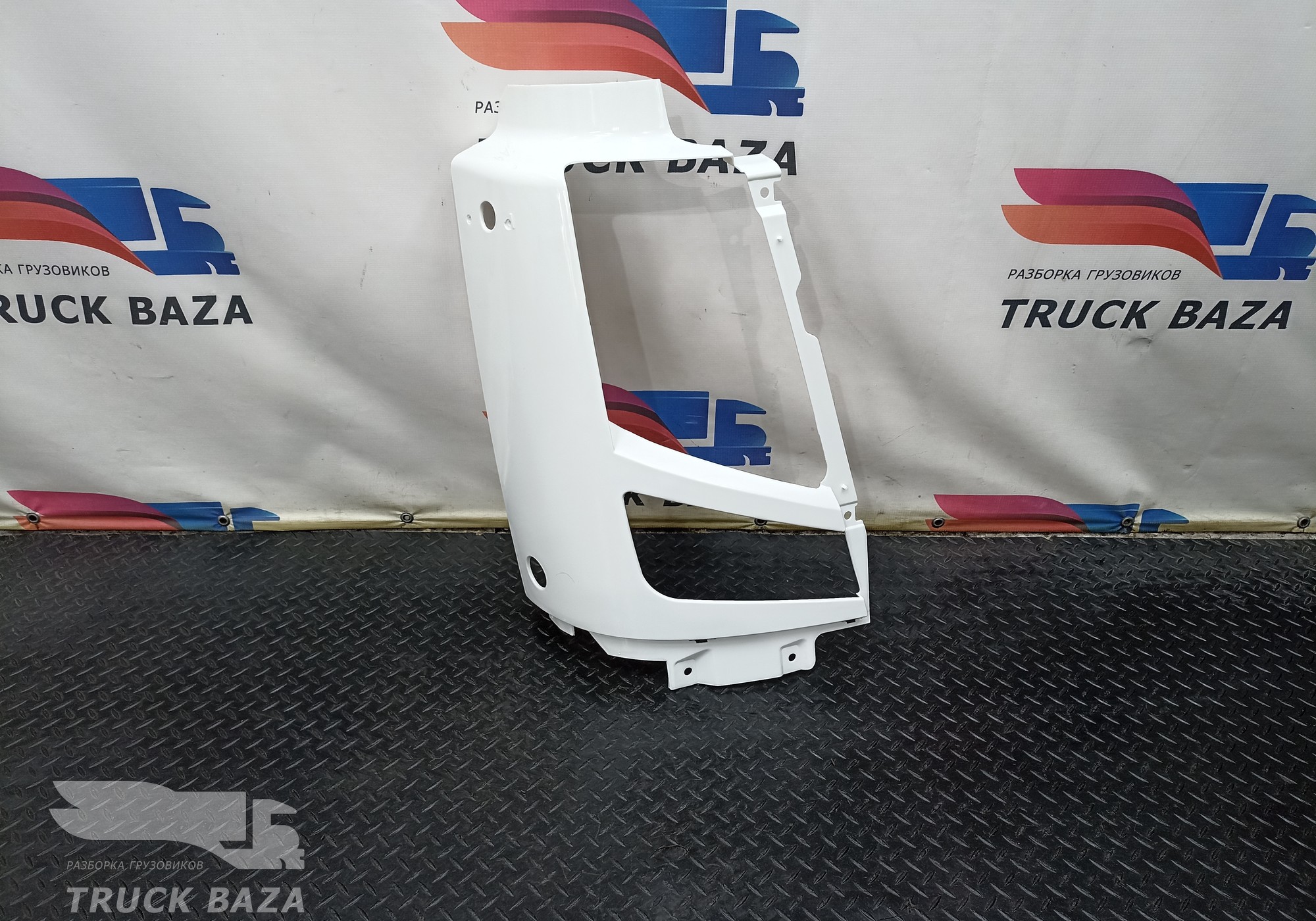 21478755 Облицовка фары правой для Volvo FM II (с 2002)
