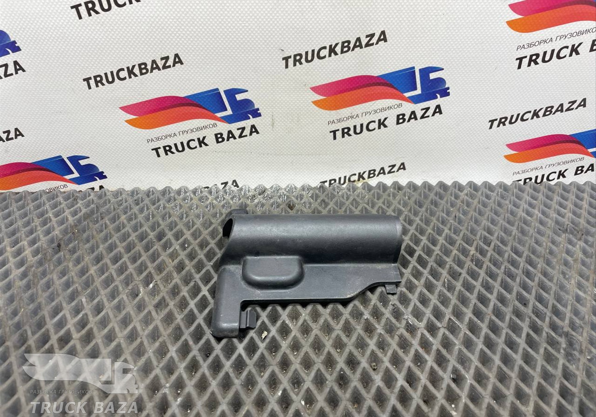 1735756 Накладка торпедо для Daf XF106 (с 2012)