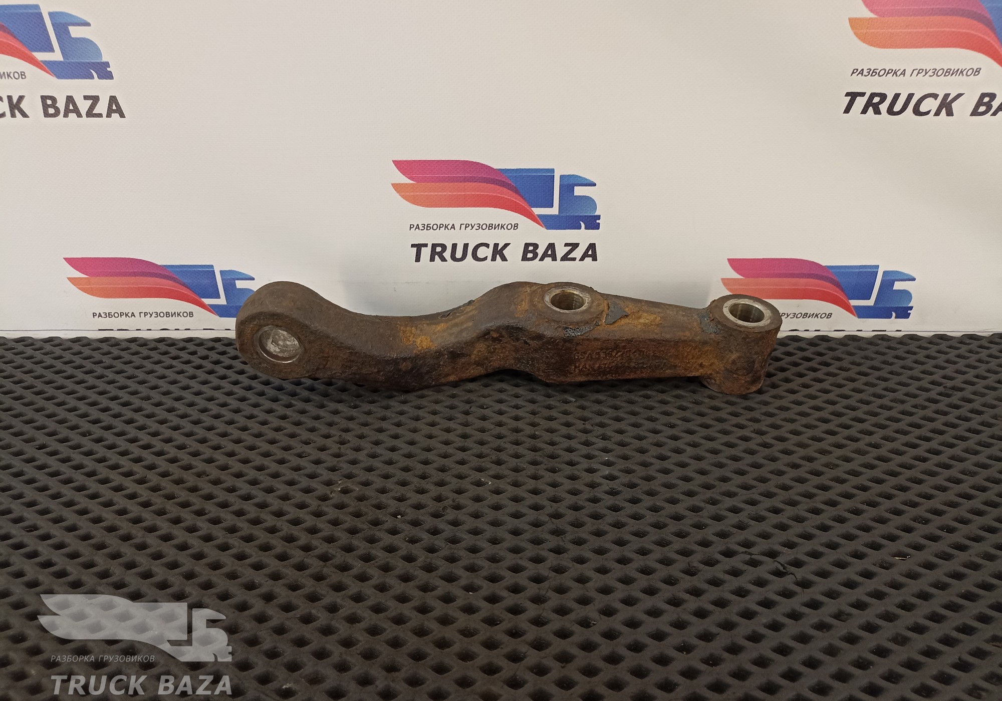 81467010374 Сошка поворотного кулака правого для Man TGS