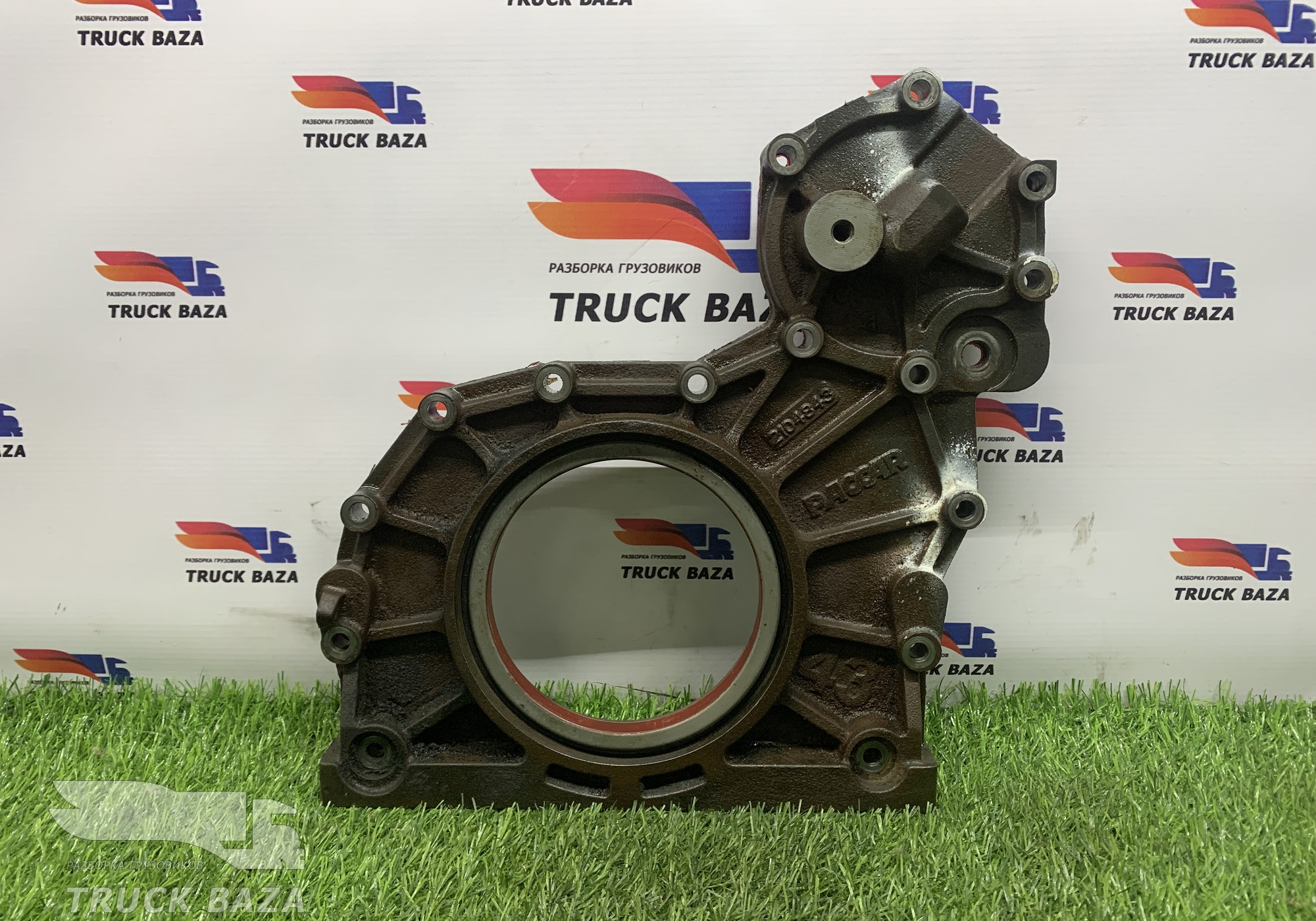 2104843 Крышка двигателя передняя для Daf XF106 (с 2012)