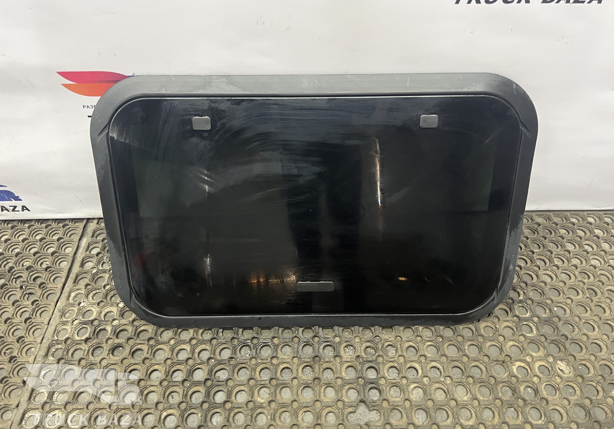 1918481 Люк в сборе