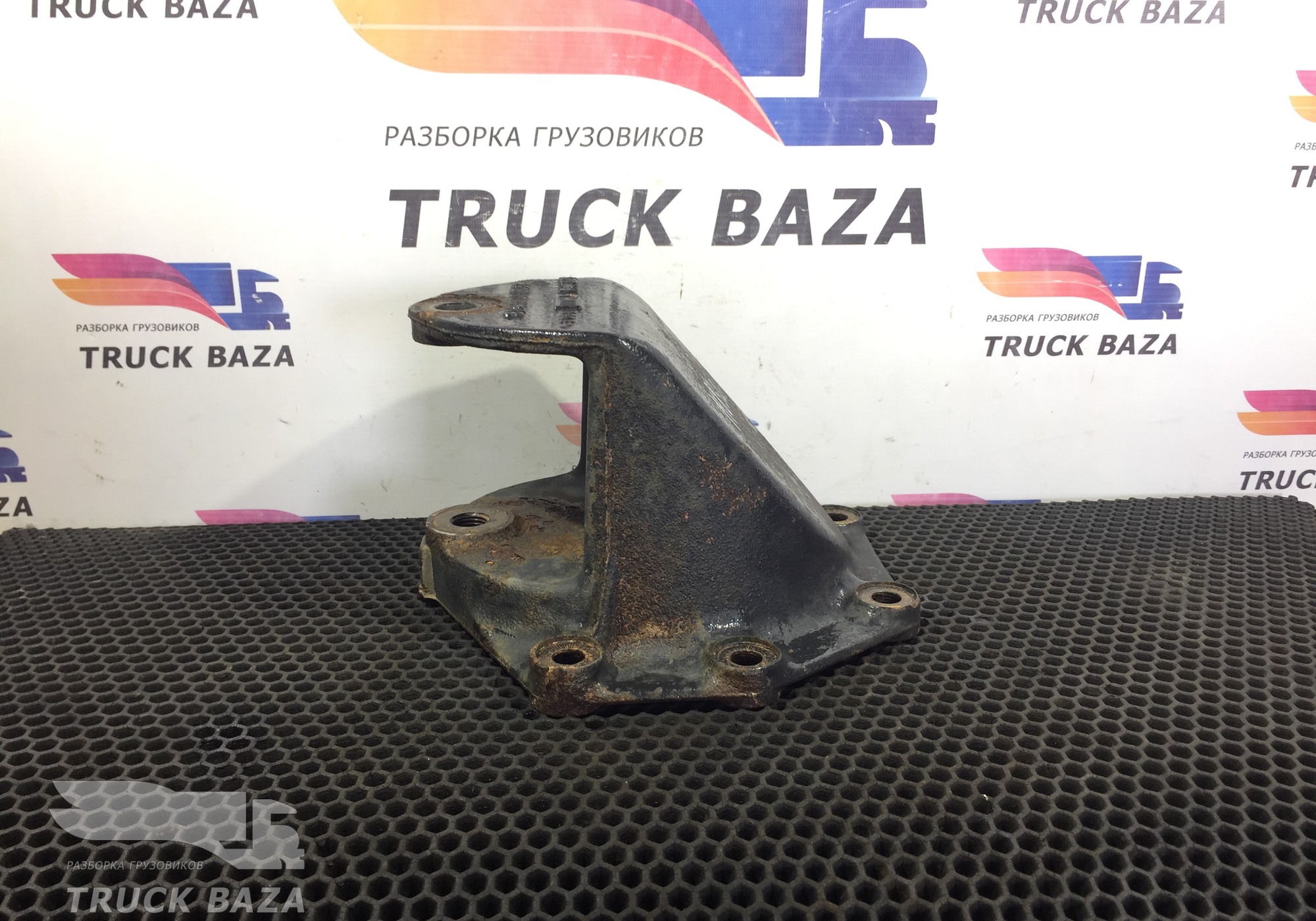 81413073058 Кронштейн рессоры задней для Man TGL