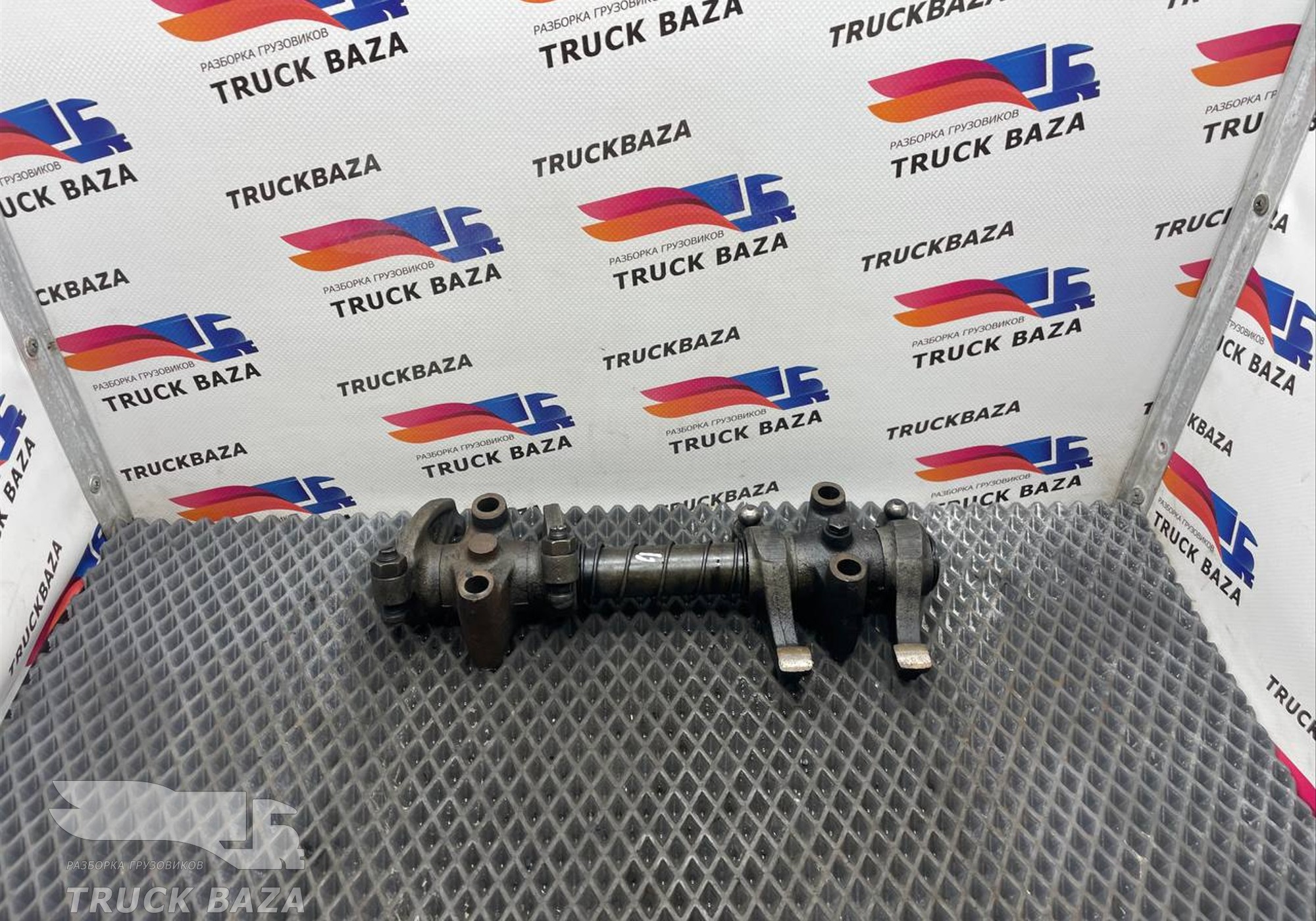 5010284524 Вал рокеров для Renault Magnum I (с 1990 по 1997)