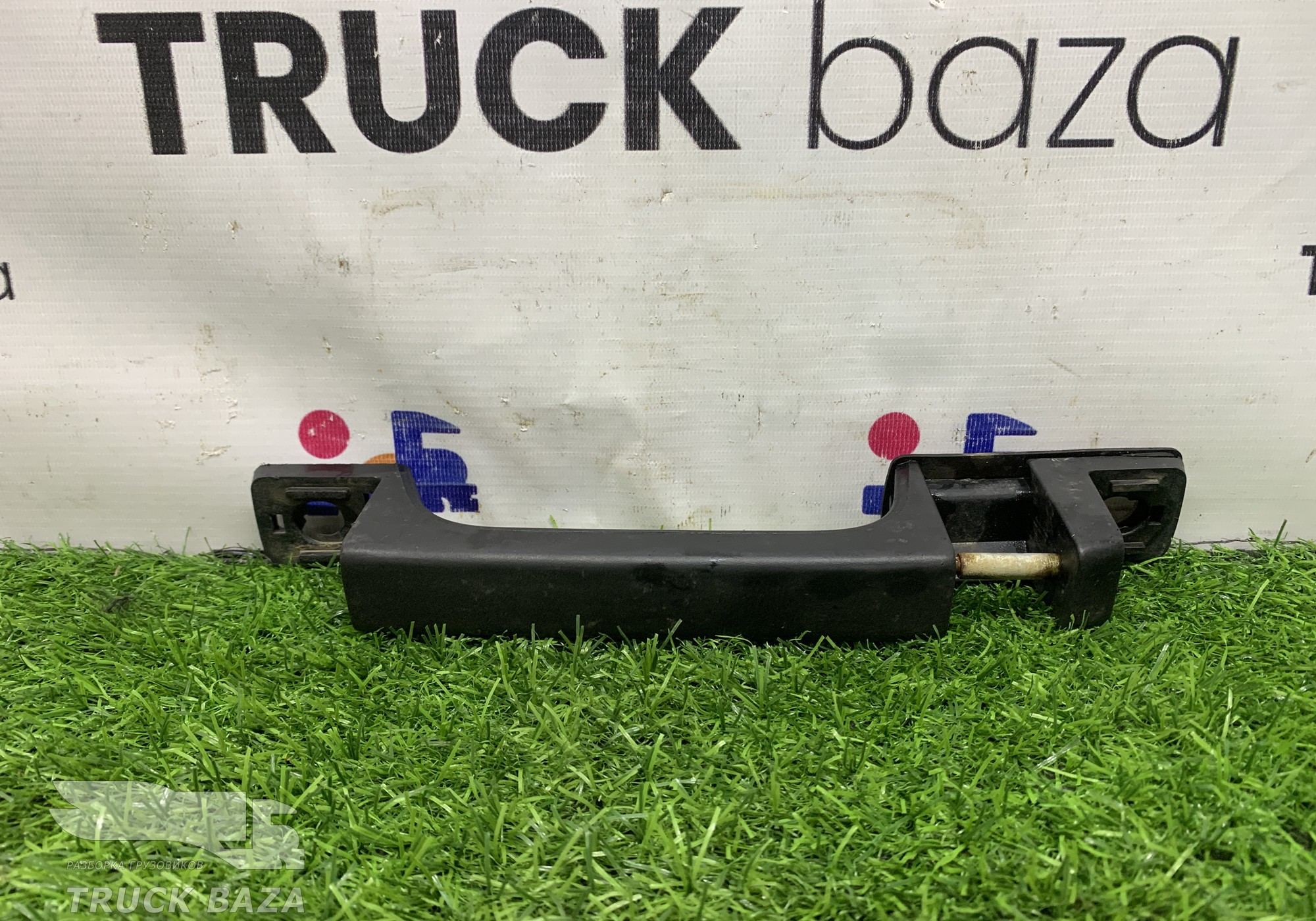 DZ14251110049 Ручка капота для Shacman X3000 (с 2014)