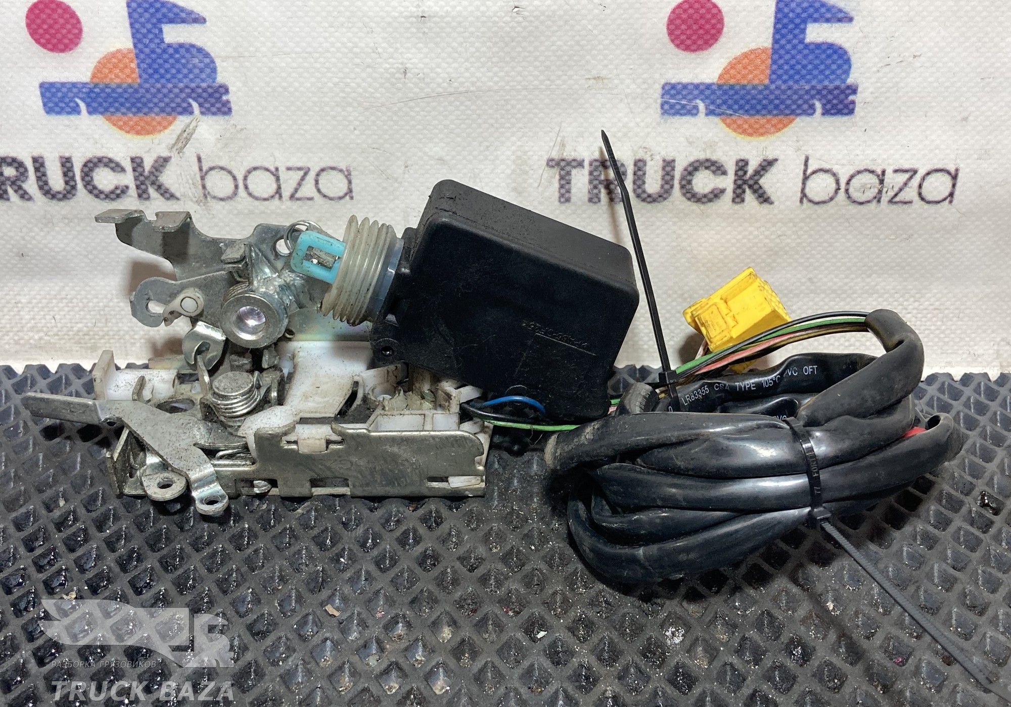 9737200635 Замок двери правой