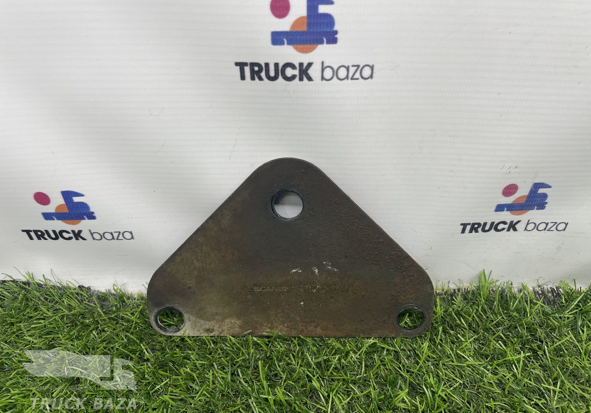 1887100 Кронштейн