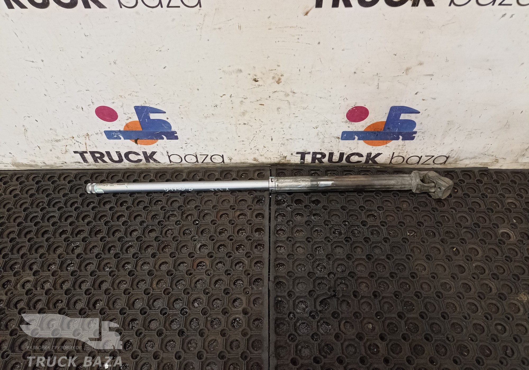 1654385 Кардан рулевой для Daf XF95
