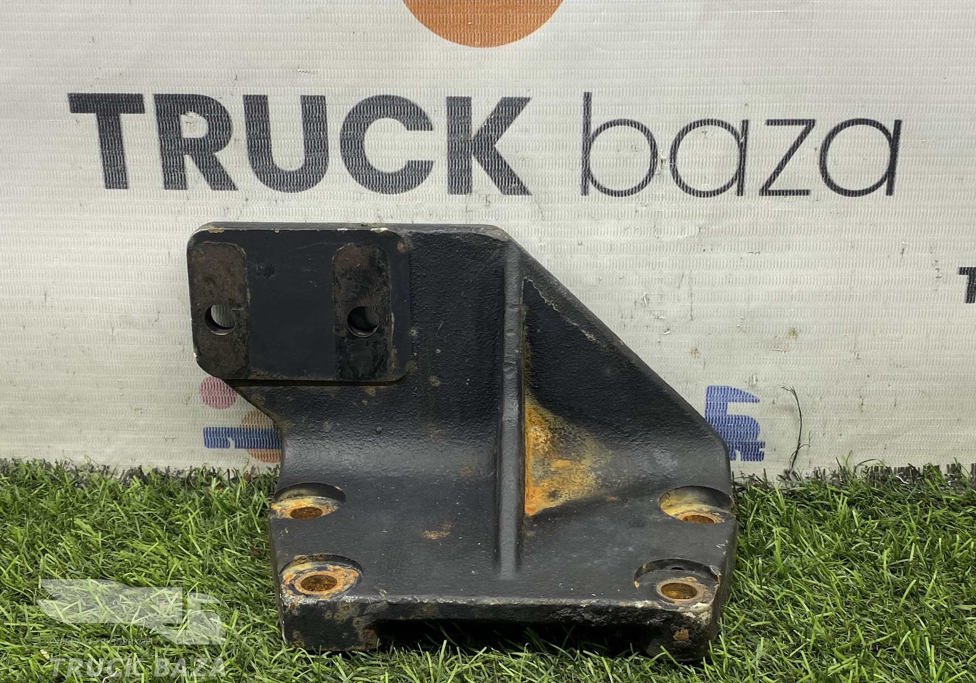 5490100101205 Кронштейн подушки двигателя правый для КАМАЗ 5490 (с 2013)