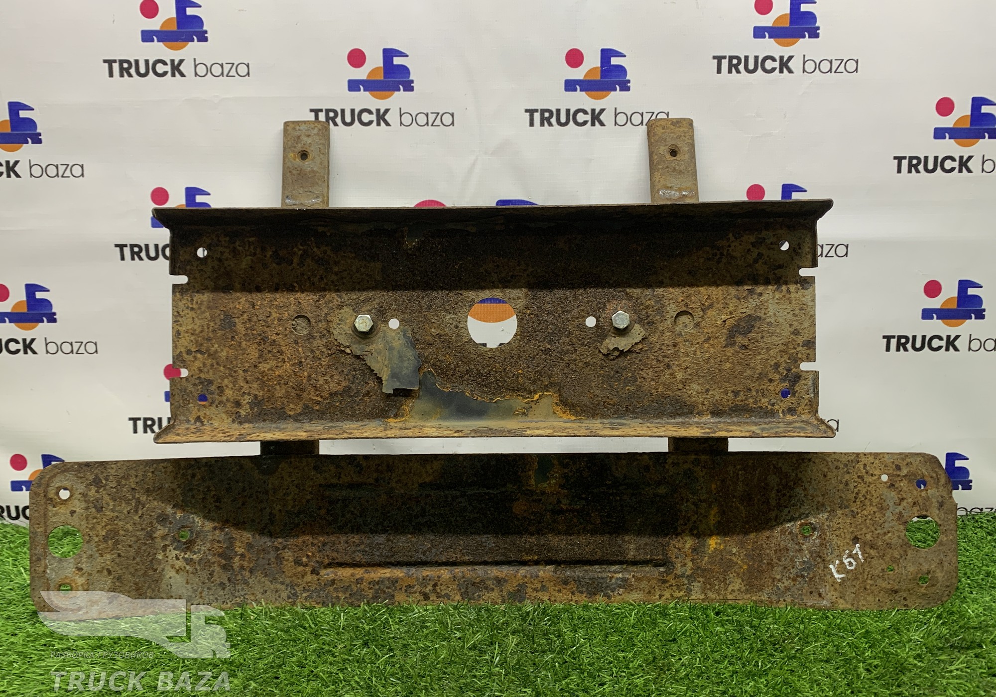 5490371601985 Кронштейн фонаря заднего левого для КАМАЗ 5490 (с 2013)