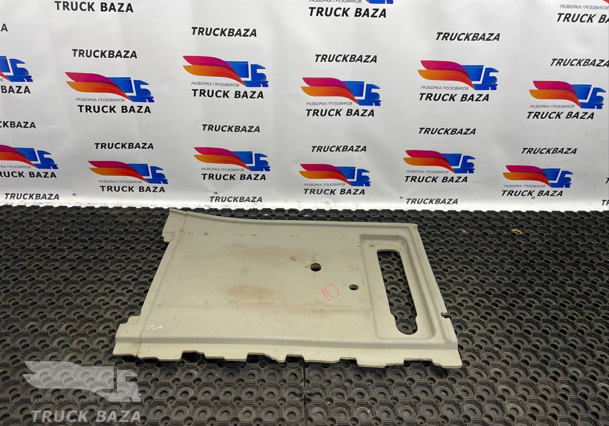 LC46E13031AAJJAM Обшивка салона правая для Ford F-MAX (с 2018)