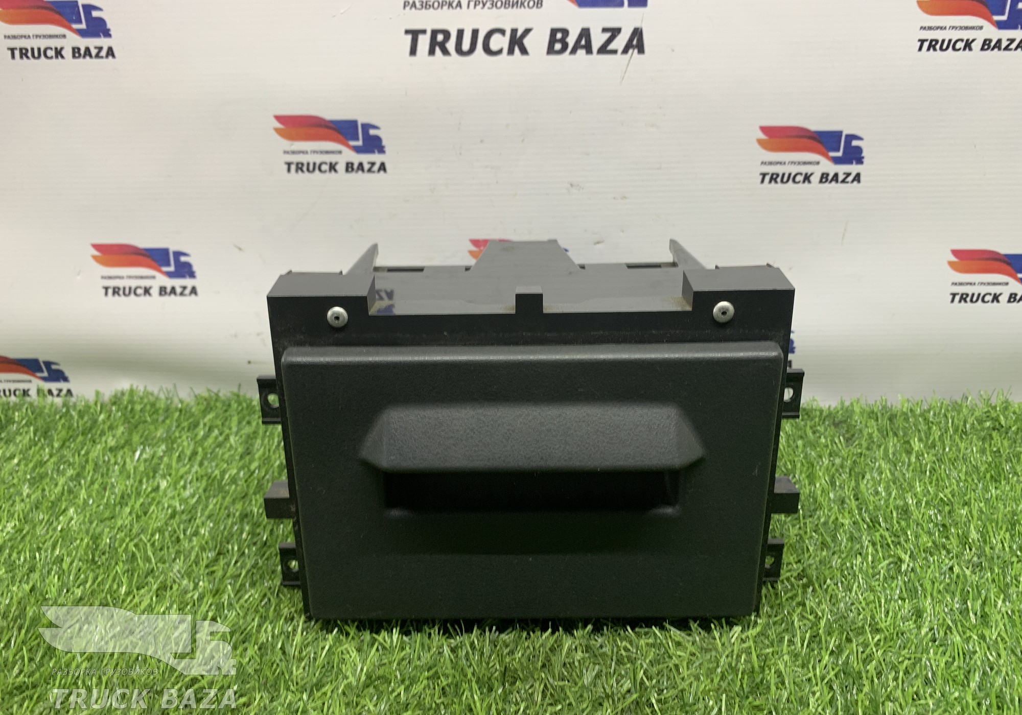 82705897 Бардачок панели для Renault T (с 2013)