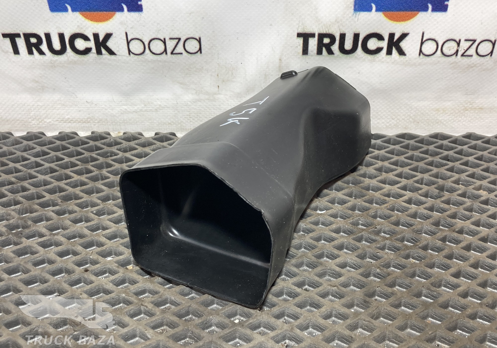 812W619500373 Воздуховод отопителя левый для Sinotruk Sitrak C7H