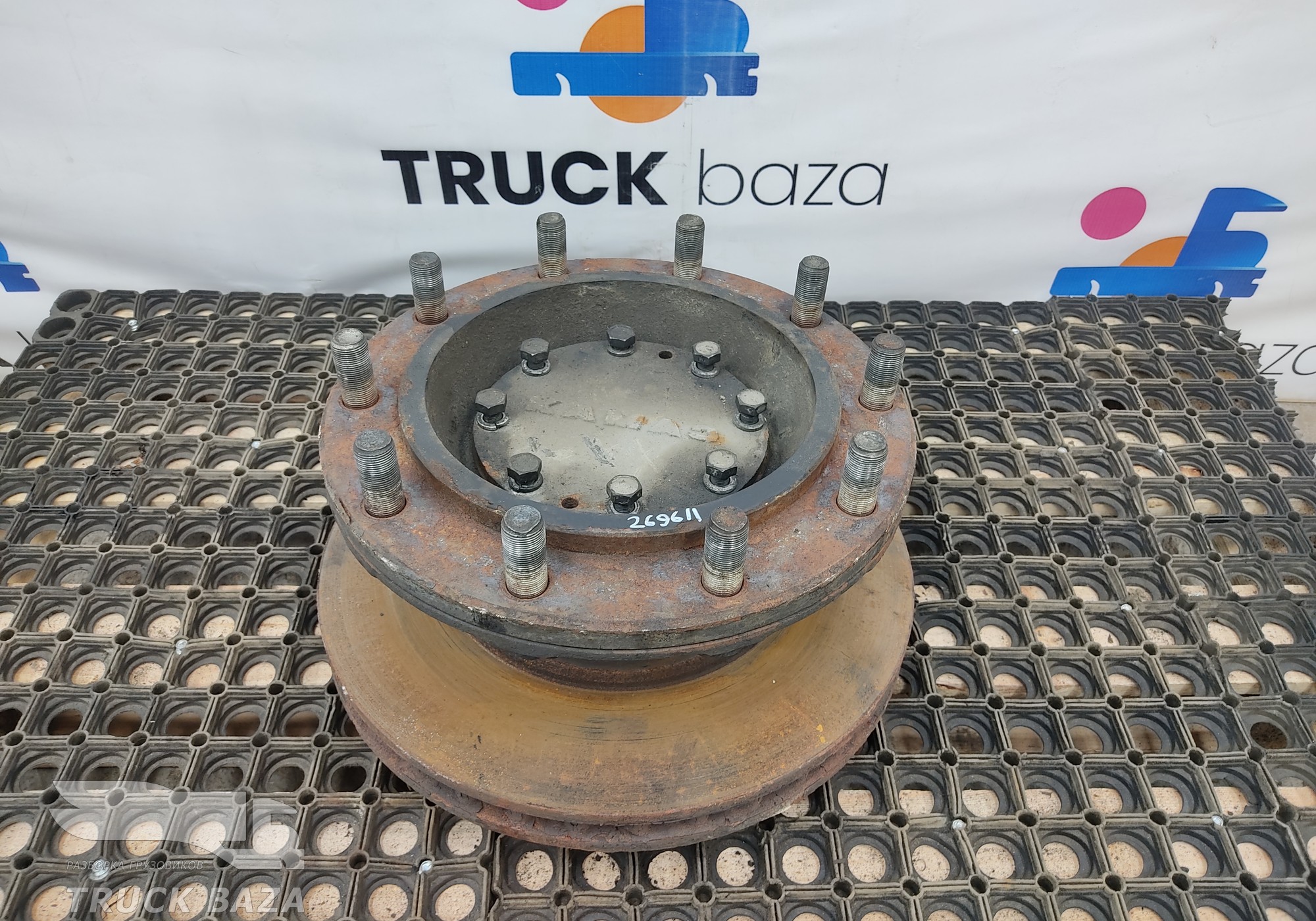652083103015 Ступица передняя для КАМАЗ 54901