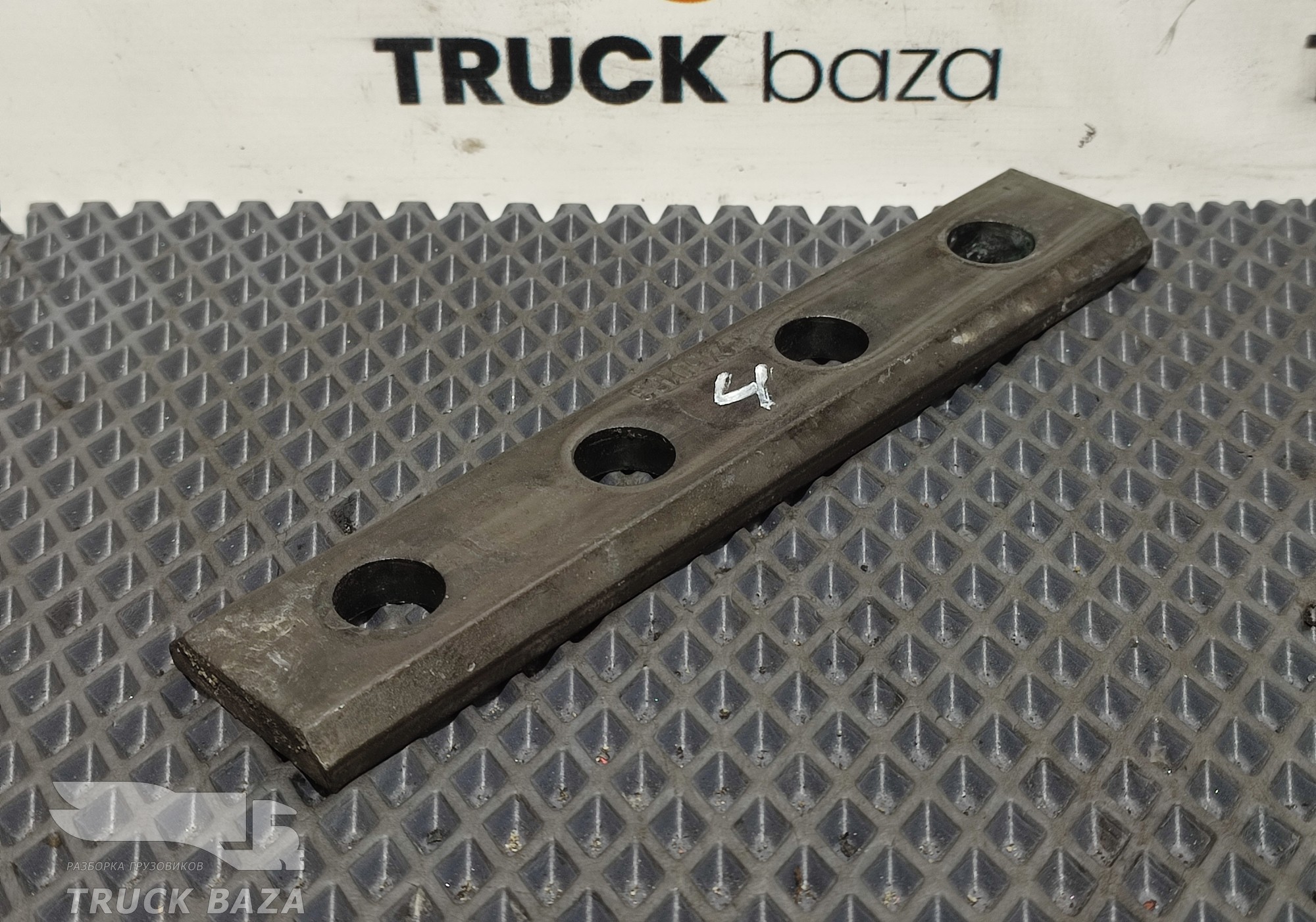 2450163 Проставка кронштейна газового оборудования для Scania 6-series R (с 2016)