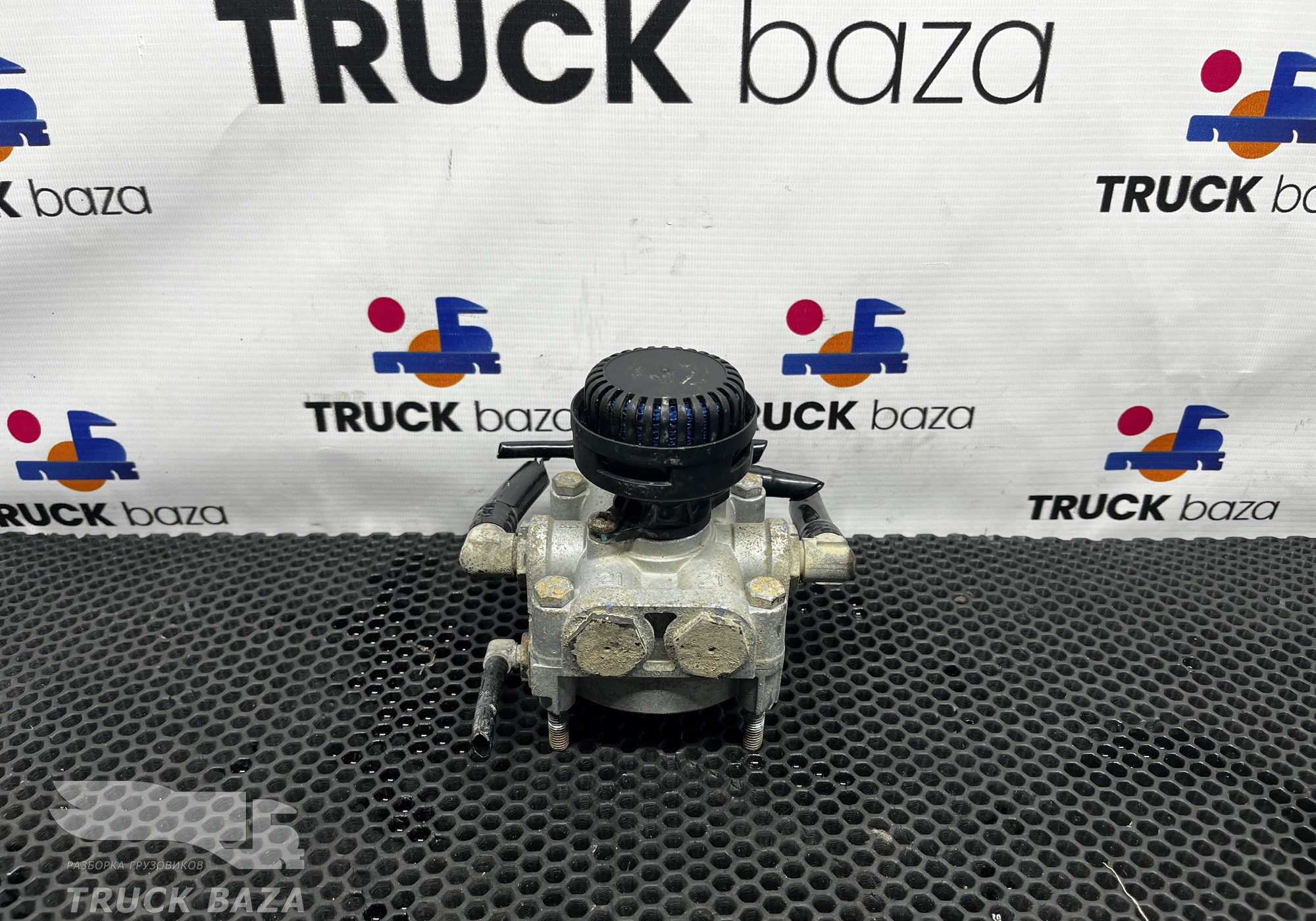 DZ95259361105 Клапан ускорительный