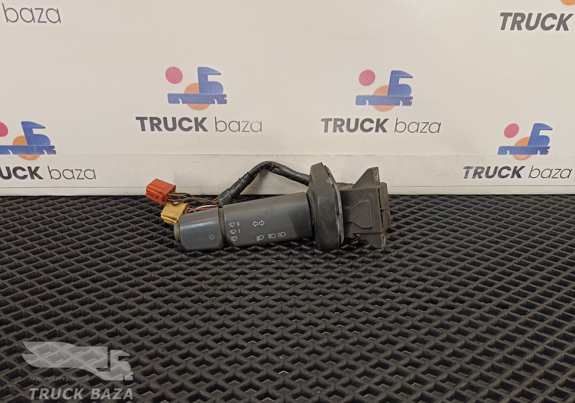 81255090139 Переключатель подрулевой для Man TGX