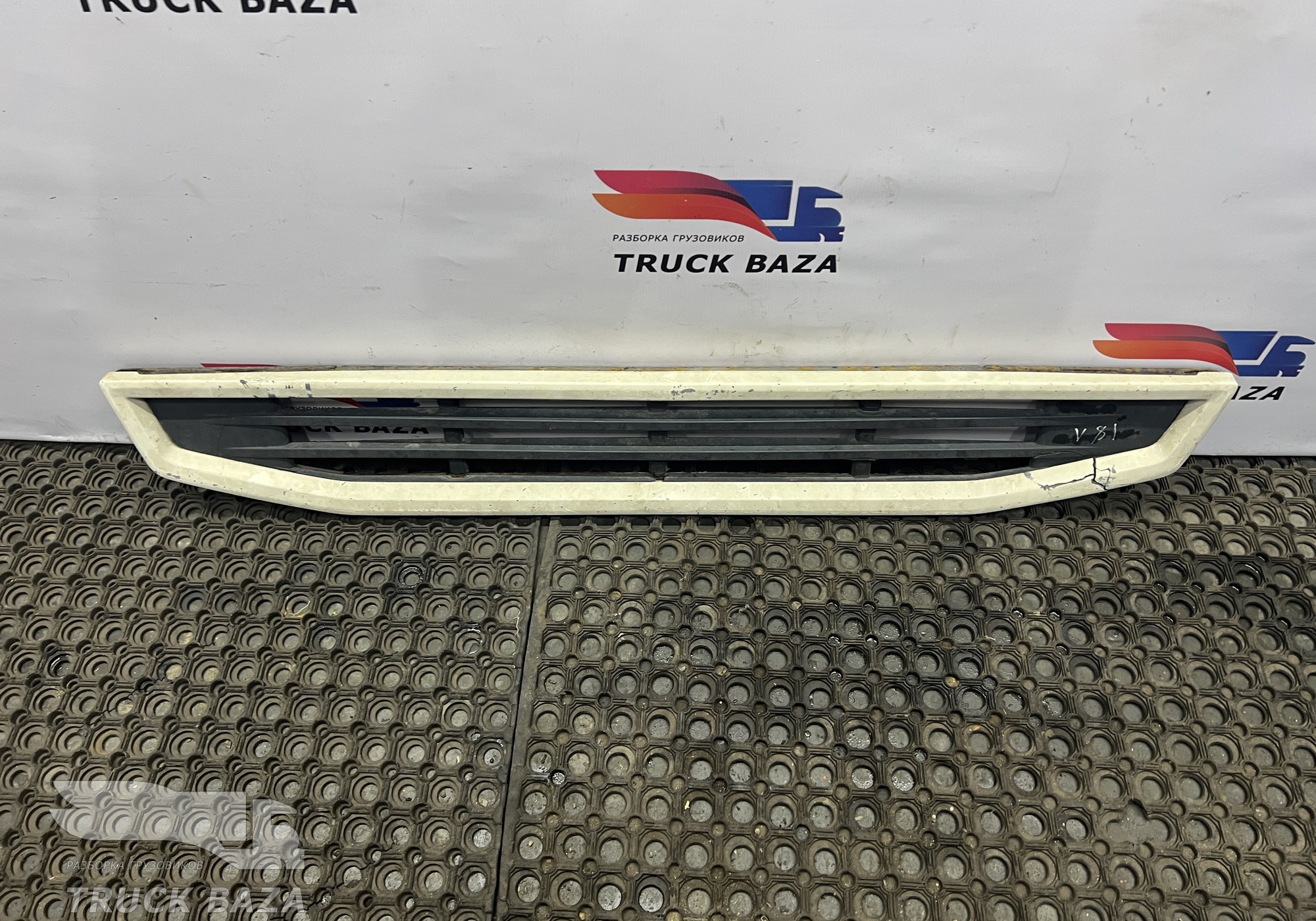 82208510 Решетка радиатора для Volvo FH 4 (с 2012)