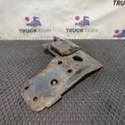 2159825 Кронштейн брызговика правый для КАМАЗ 6580