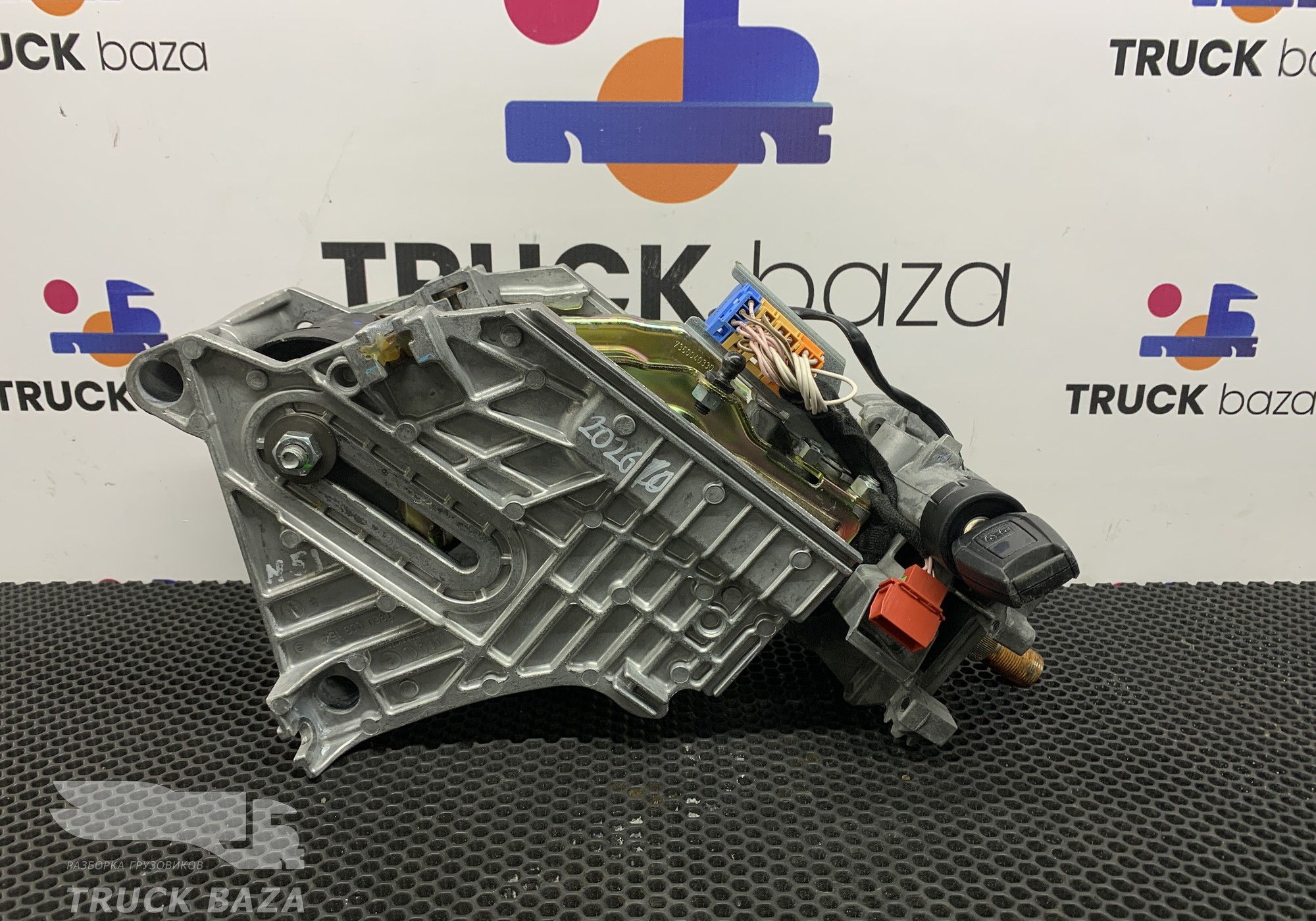 81461136236 Колонка рулевая с замком зажигания для Man TGM