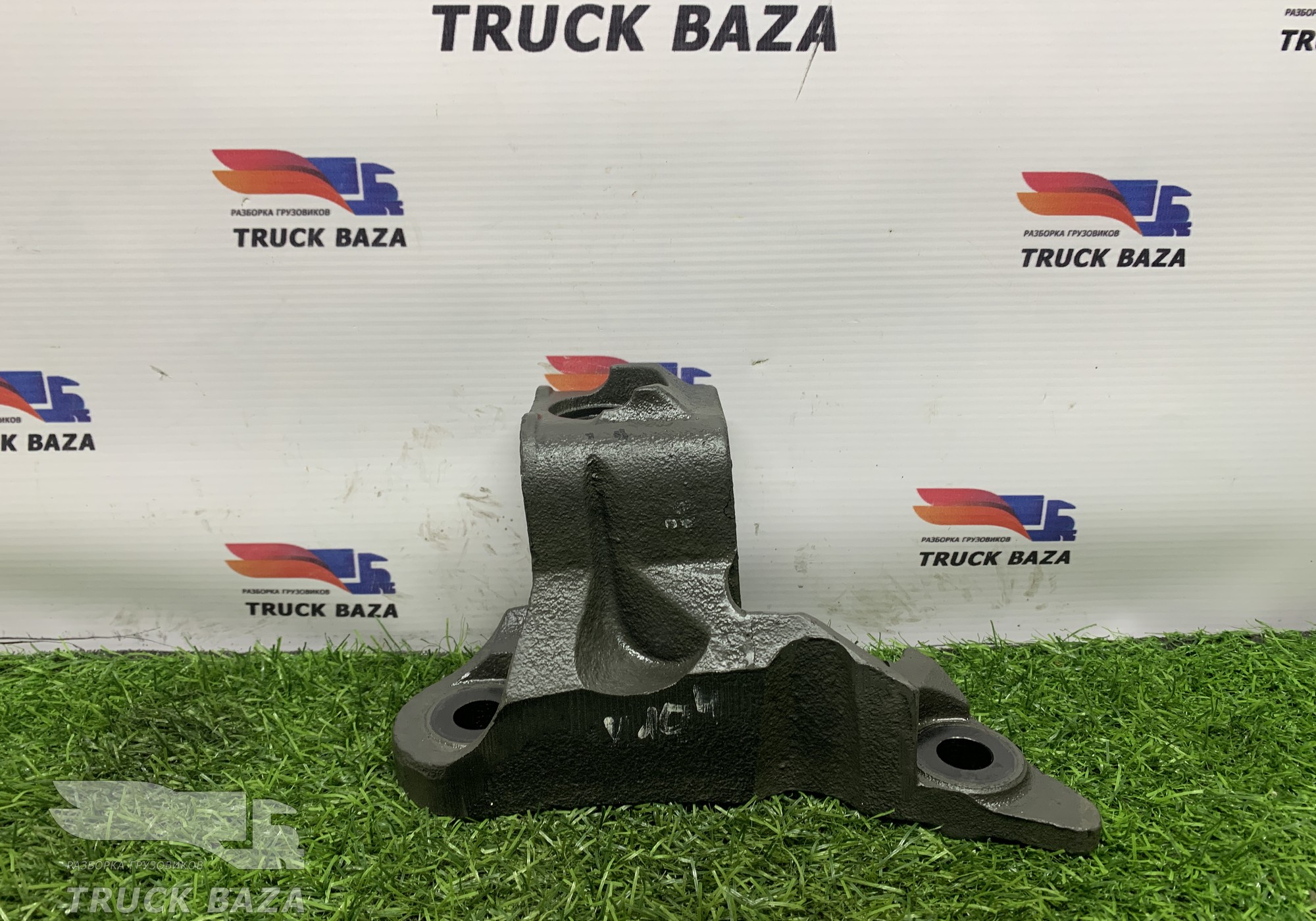 1670903 Кронштейн двигателя задний правый