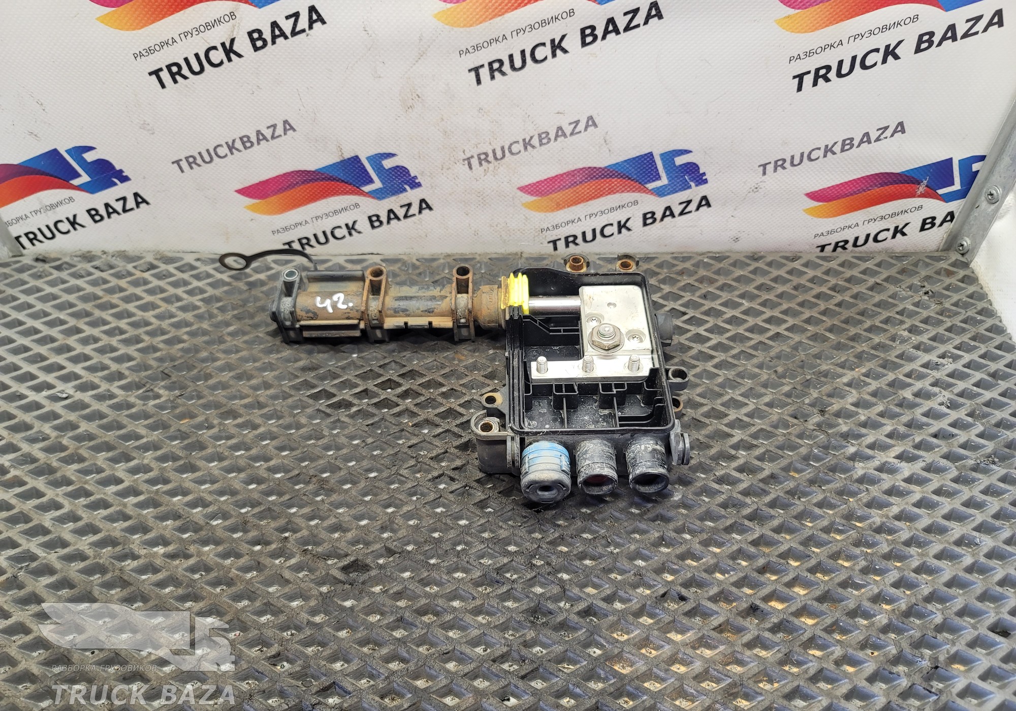 9305460140 Коробка распределительная для Mercedes-Benz Actros MP1 (с 1996 по 2003)