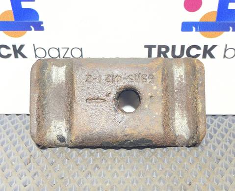 651152902412 Проставка стремянки рессоры для КАМАЗ 5490