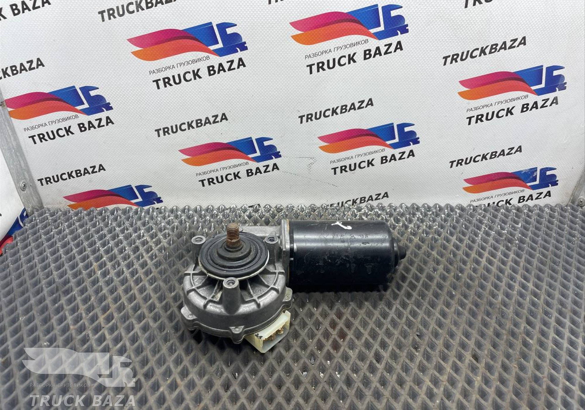 1254891 Моторчик стеклоочистителя для Daf XF105 (с 2005)