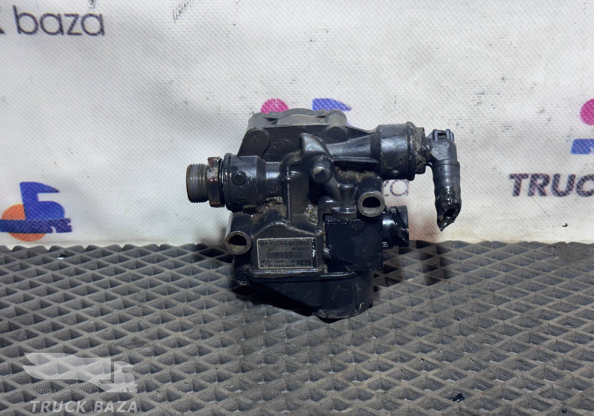 81524526039 Кран тормозной для Daf