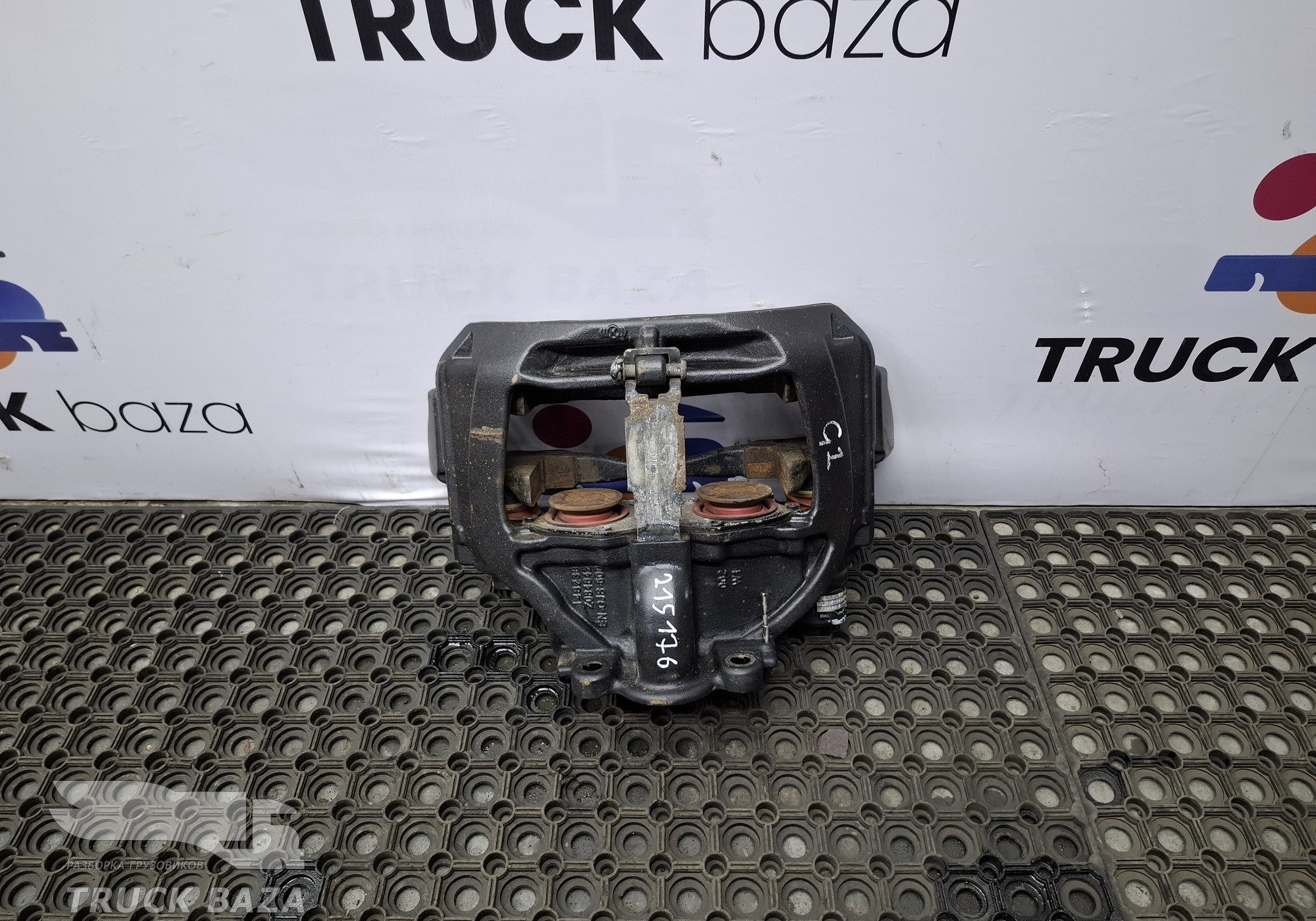 3502425H18A0 Суппорт задний правый 2022 год для DongFeng GX DFH4180