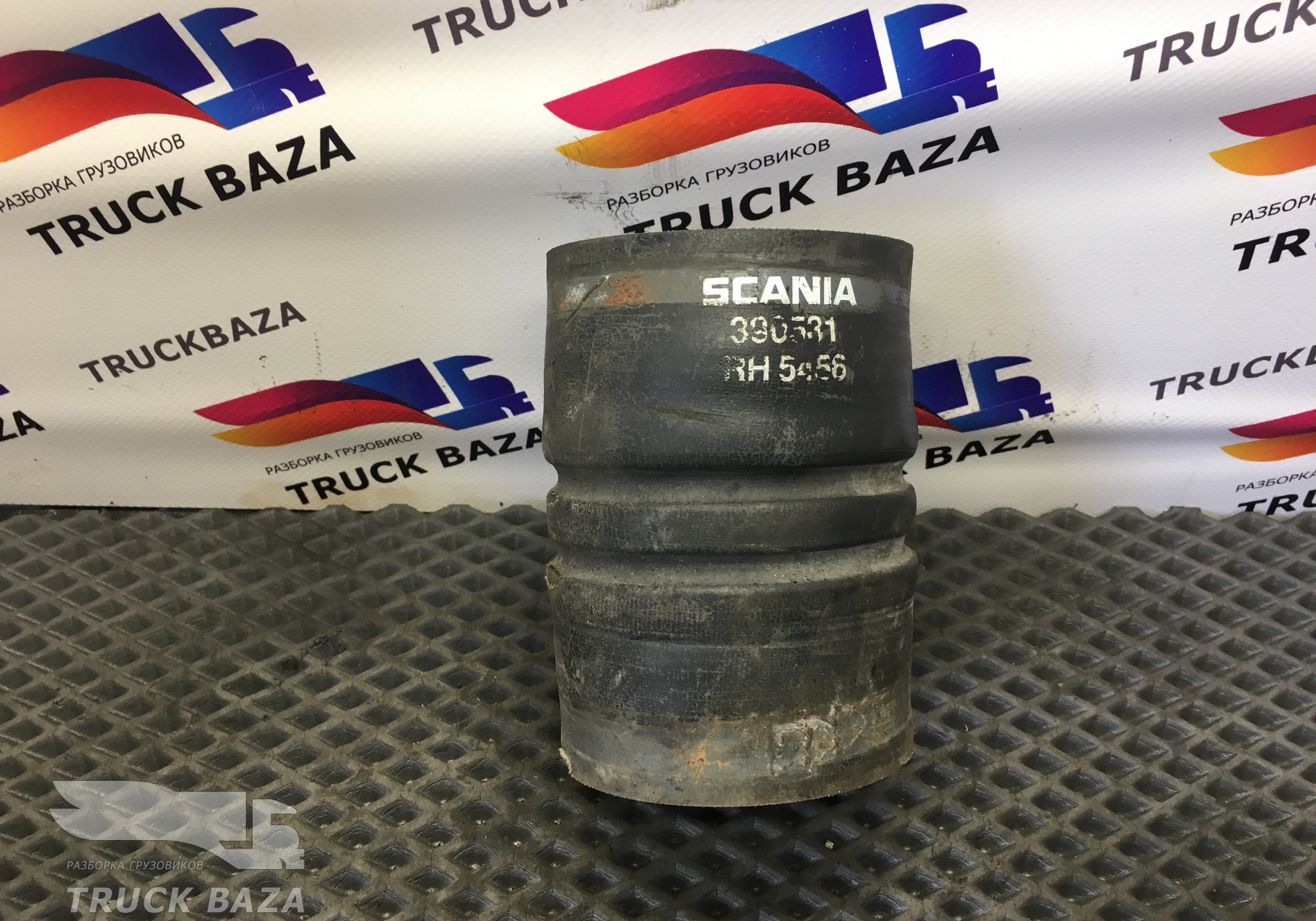 390581 Патрубок интеркулера для Scania 3-series G (с 1988 по 1997)