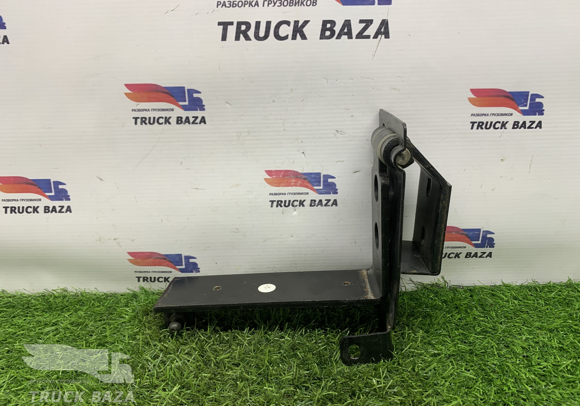 1659837 Петля спальника левая