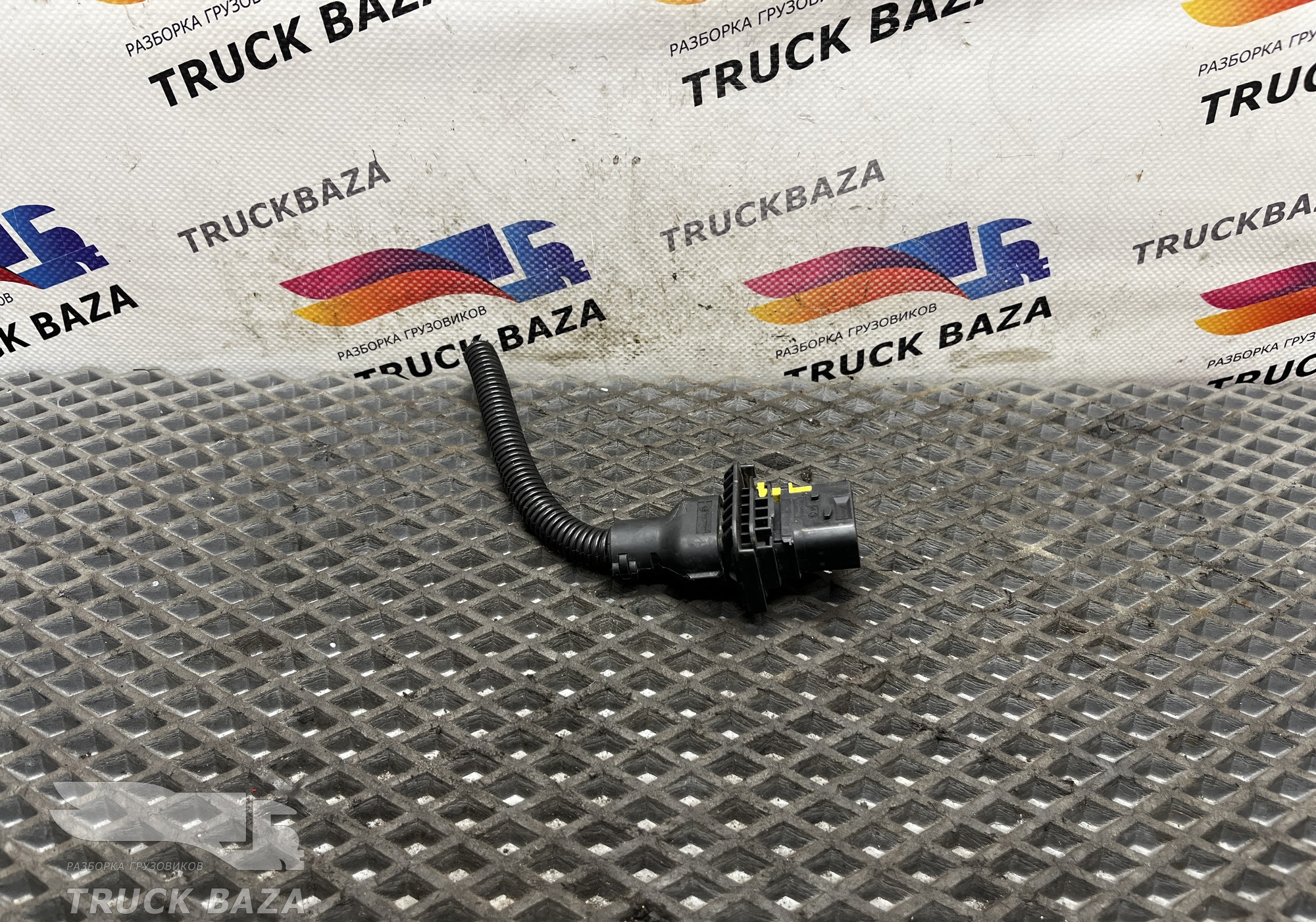 11564416 Фишка проводки двигателя для Daf XF106 (с 2012)