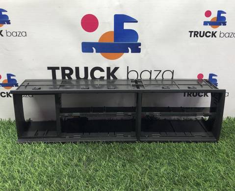 82067127 Рамка приборной панели для Volvo FH 3 (с 2008 по 2012)